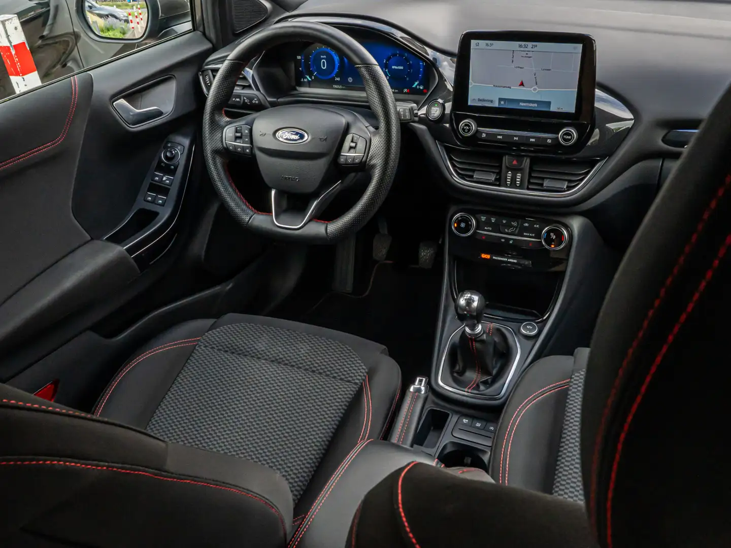 Ford Puma 1.0 EcoBoost Hybrid ST-Line X LED STOEL EN STUURVE Grijs - 2