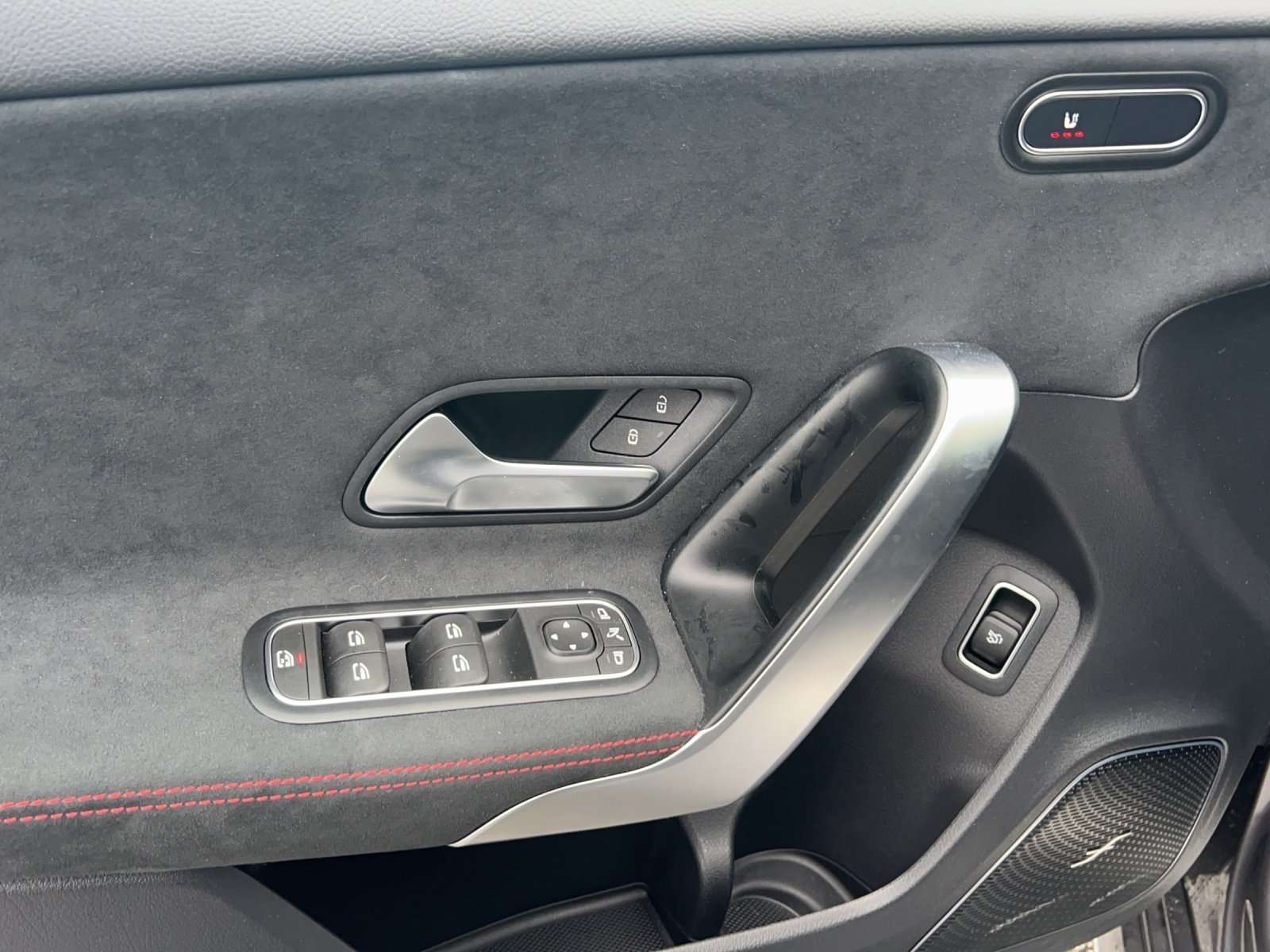Mercedes-Benz A 220