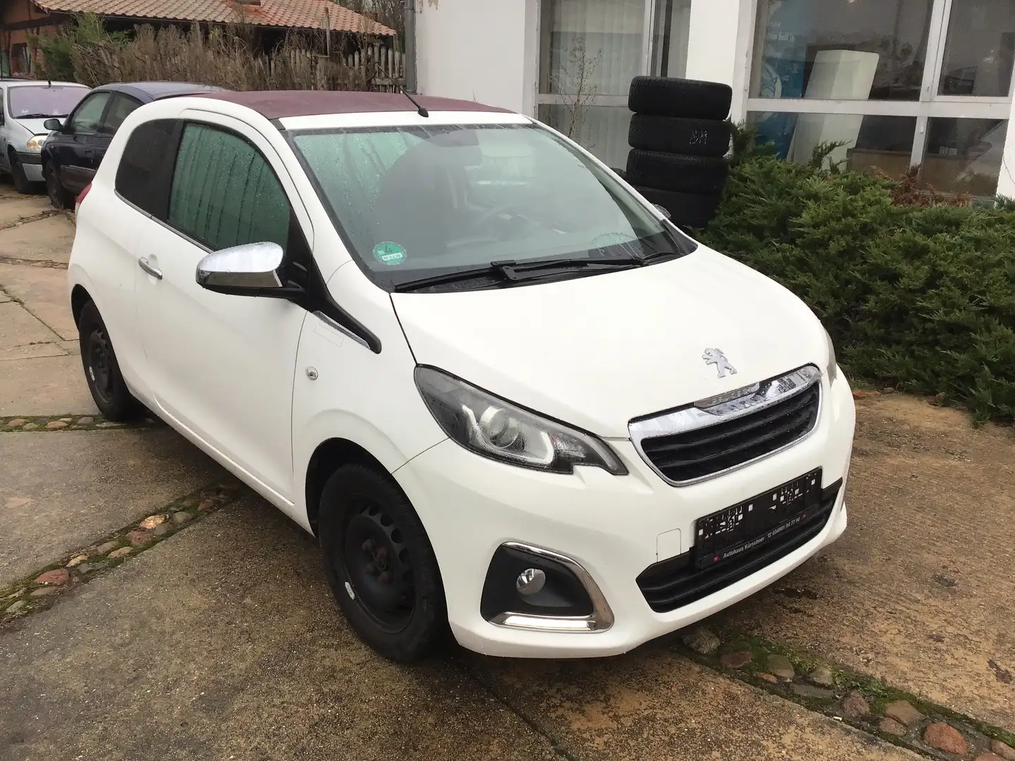 Peugeot 108 Allure Bílá - 2