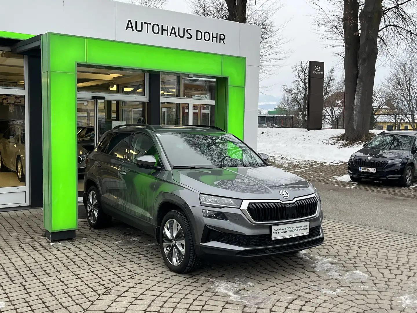 Skoda Karoq Drive 4x4 Gris - 1