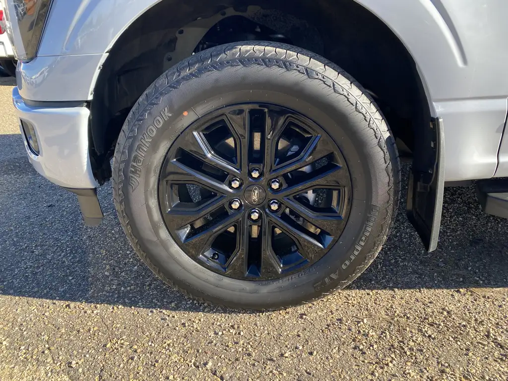 2025 Ford F-150 Lariat SuperCrew 145 | 4X4 | 360 Cam | Remote Star — photo 3