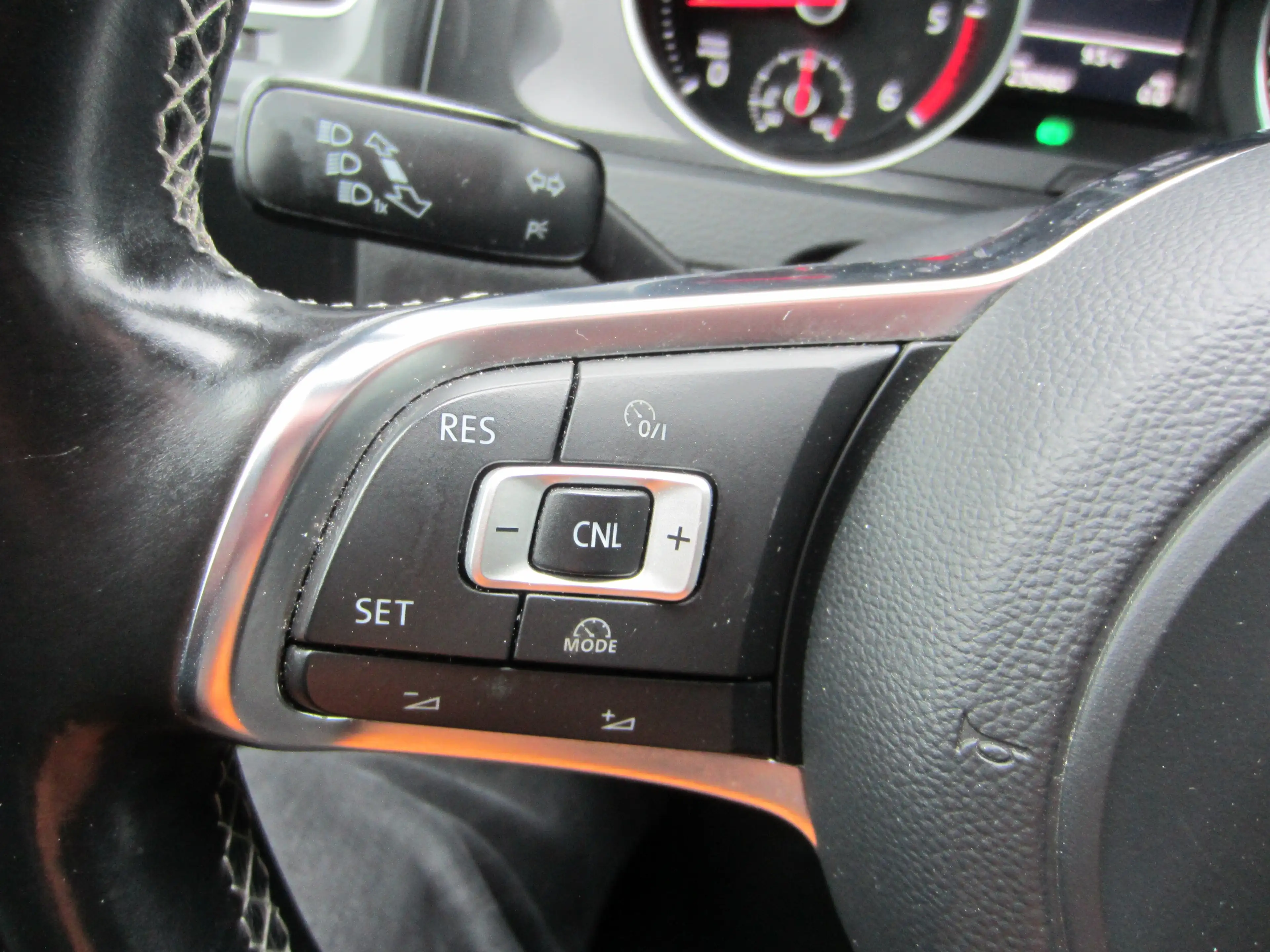 Volkswagen Golf GTD GTD BMT — photo 15