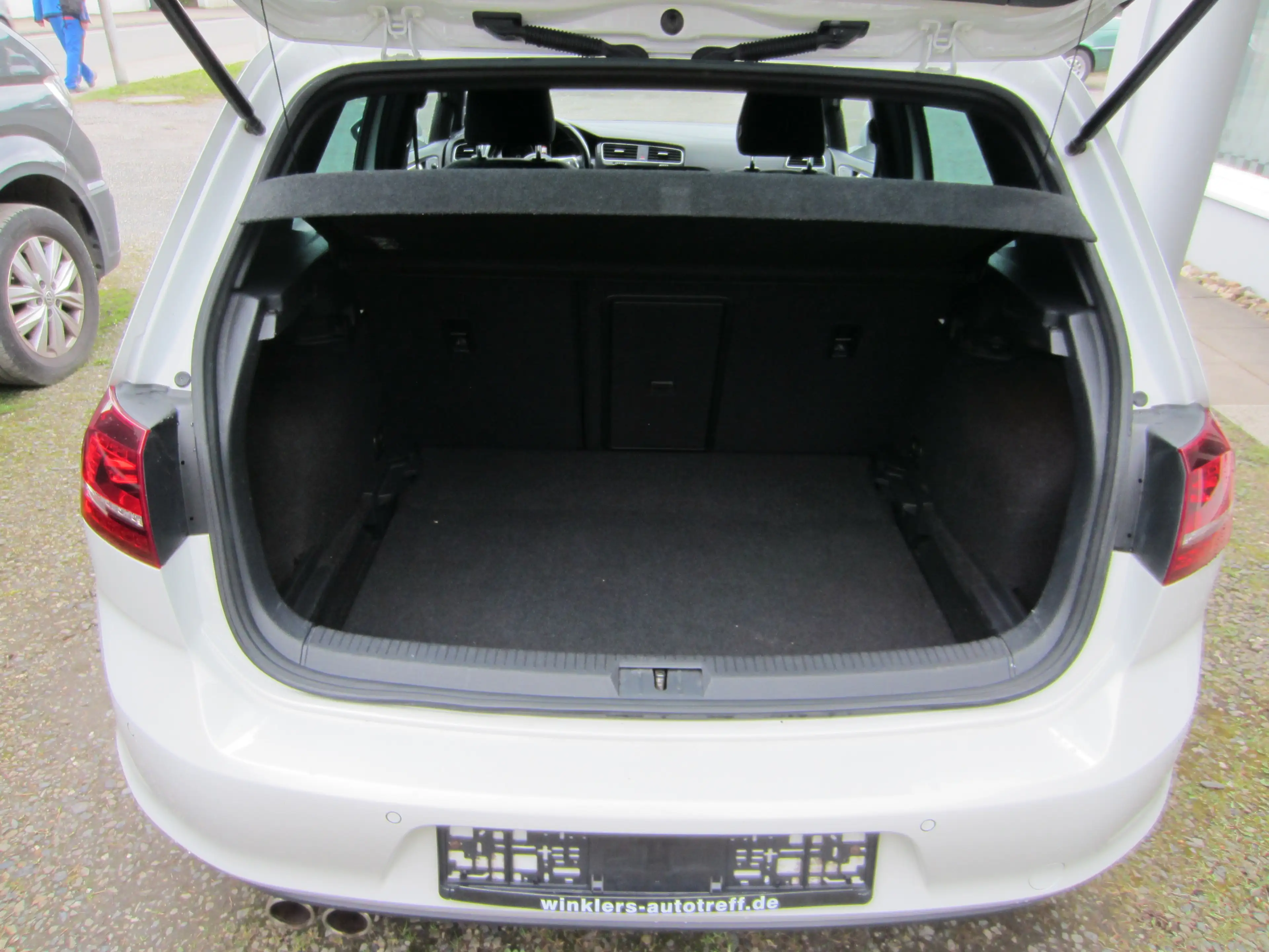 Volkswagen Golf GTD GTD BMT — photo 16