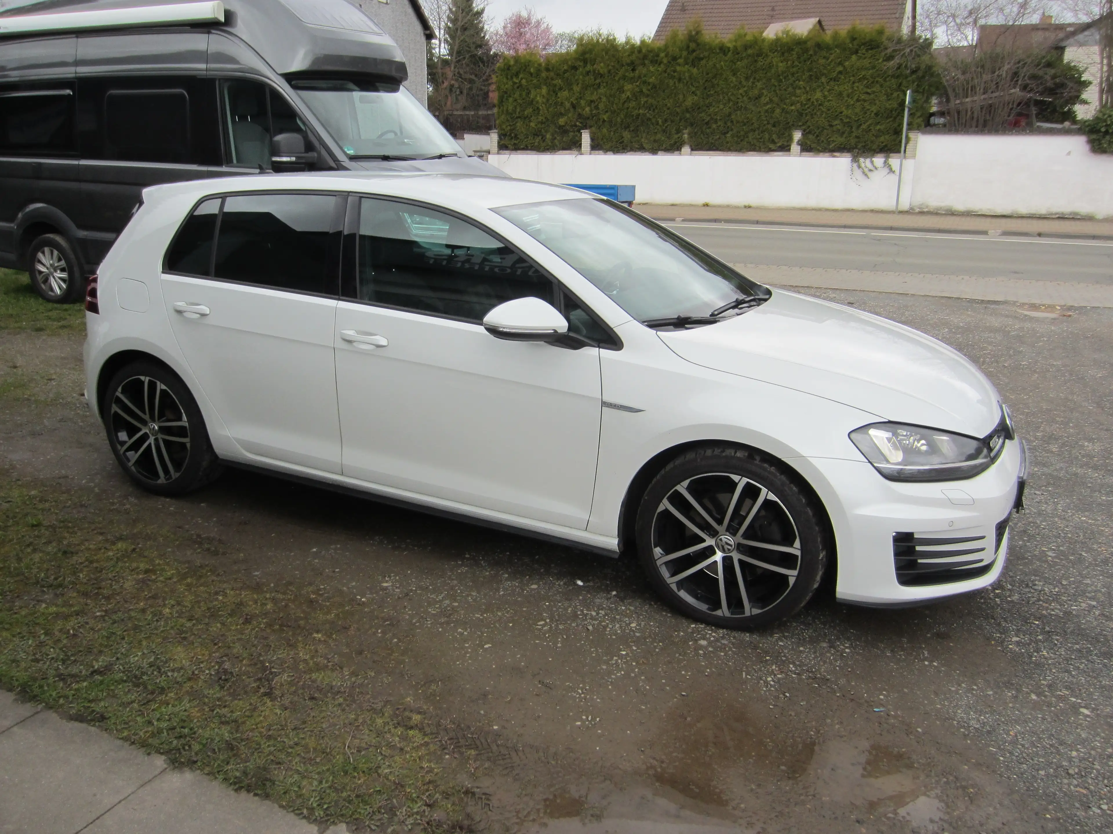 Volkswagen Golf GTD GTD BMT — photo 2