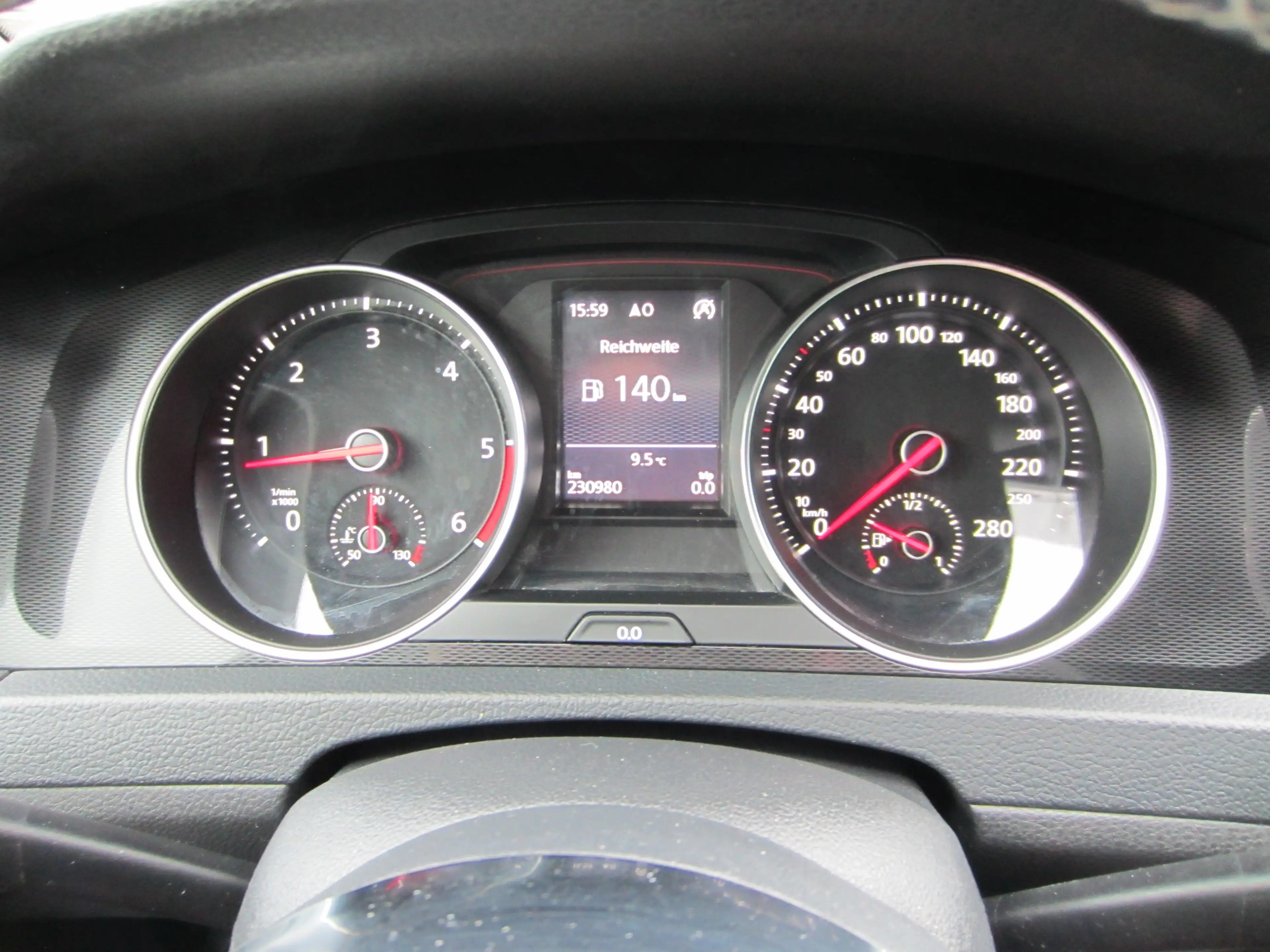 Volkswagen Golf GTD GTD BMT — photo 10