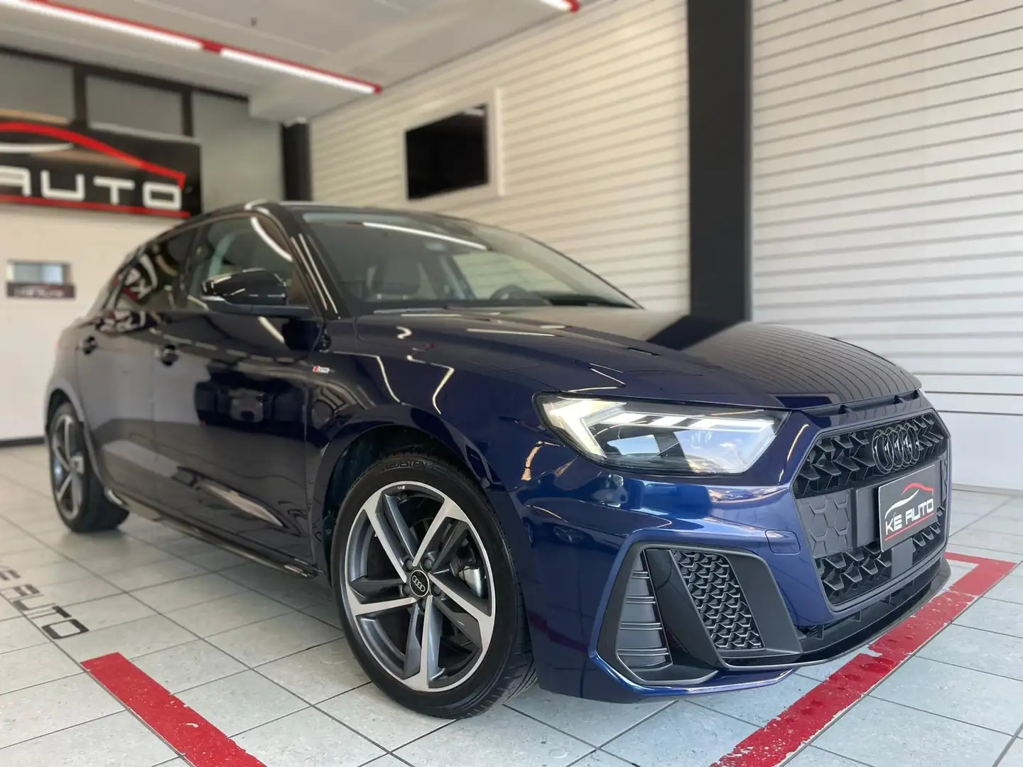 Audi A1 Sportback 30 1.0 tfsi S Line Edition 110cv Wit - 1