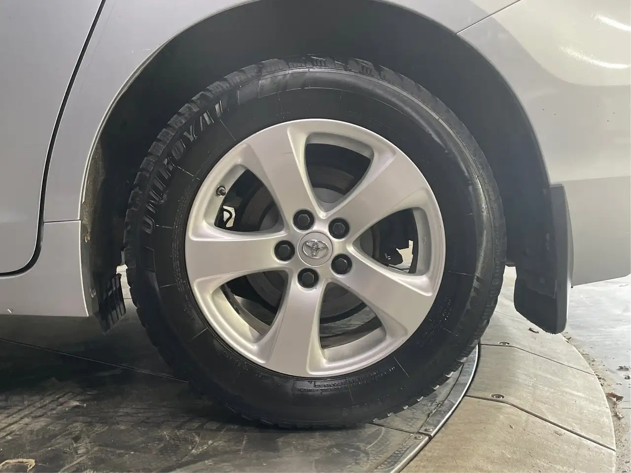 Toyota Sienna снимка Toyota Sienna
