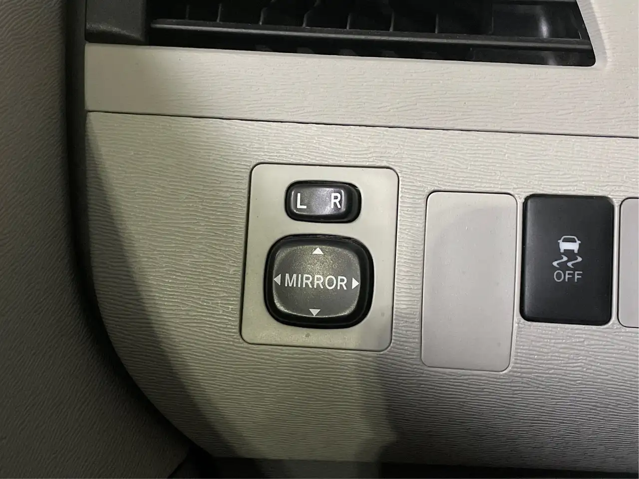 Toyota Sienna снимка Toyota Sienna