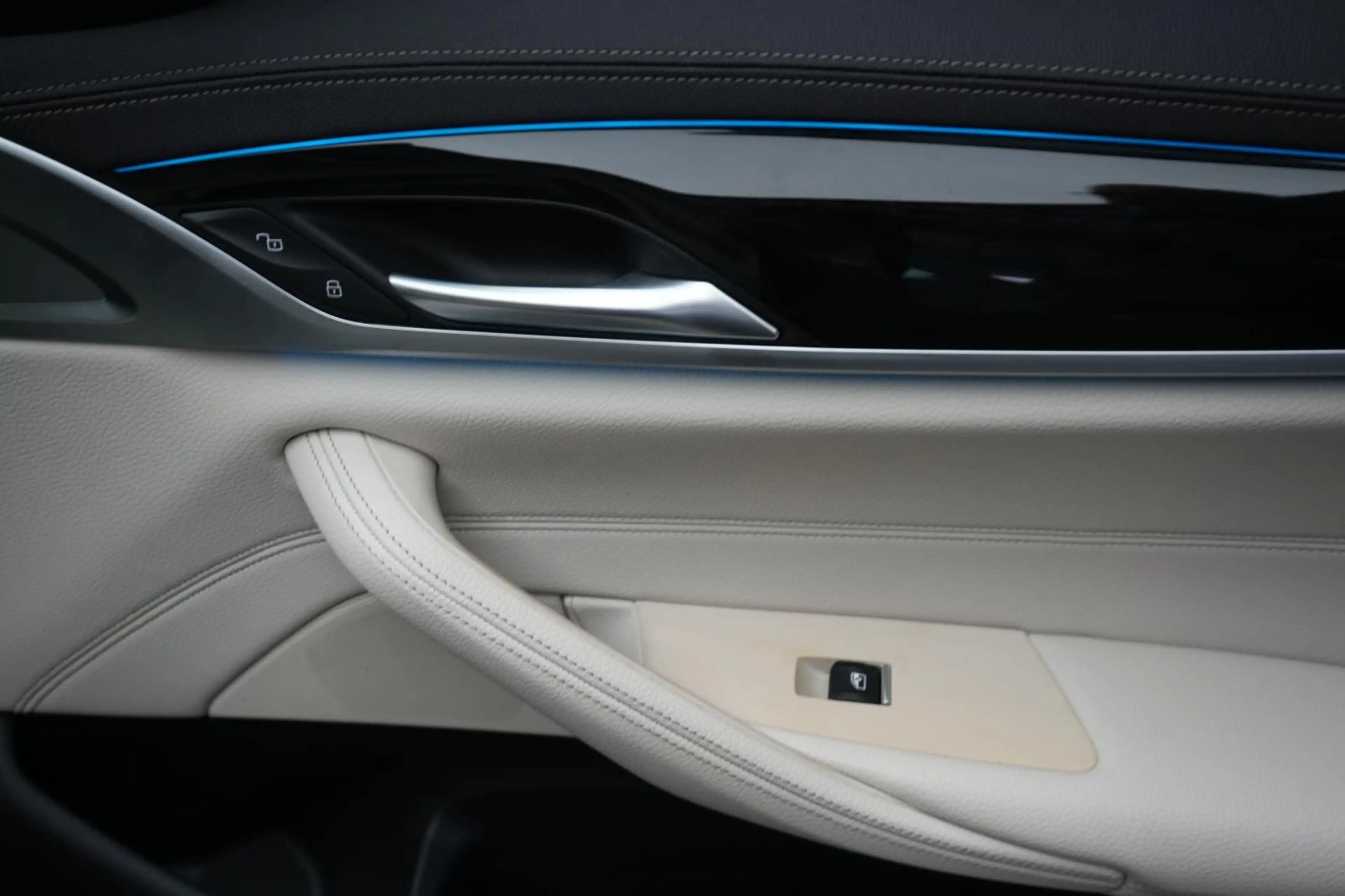 BMW 530 e M Sportlenkrad Leder/ACC/Virtual/CarPlay/ — photo 12