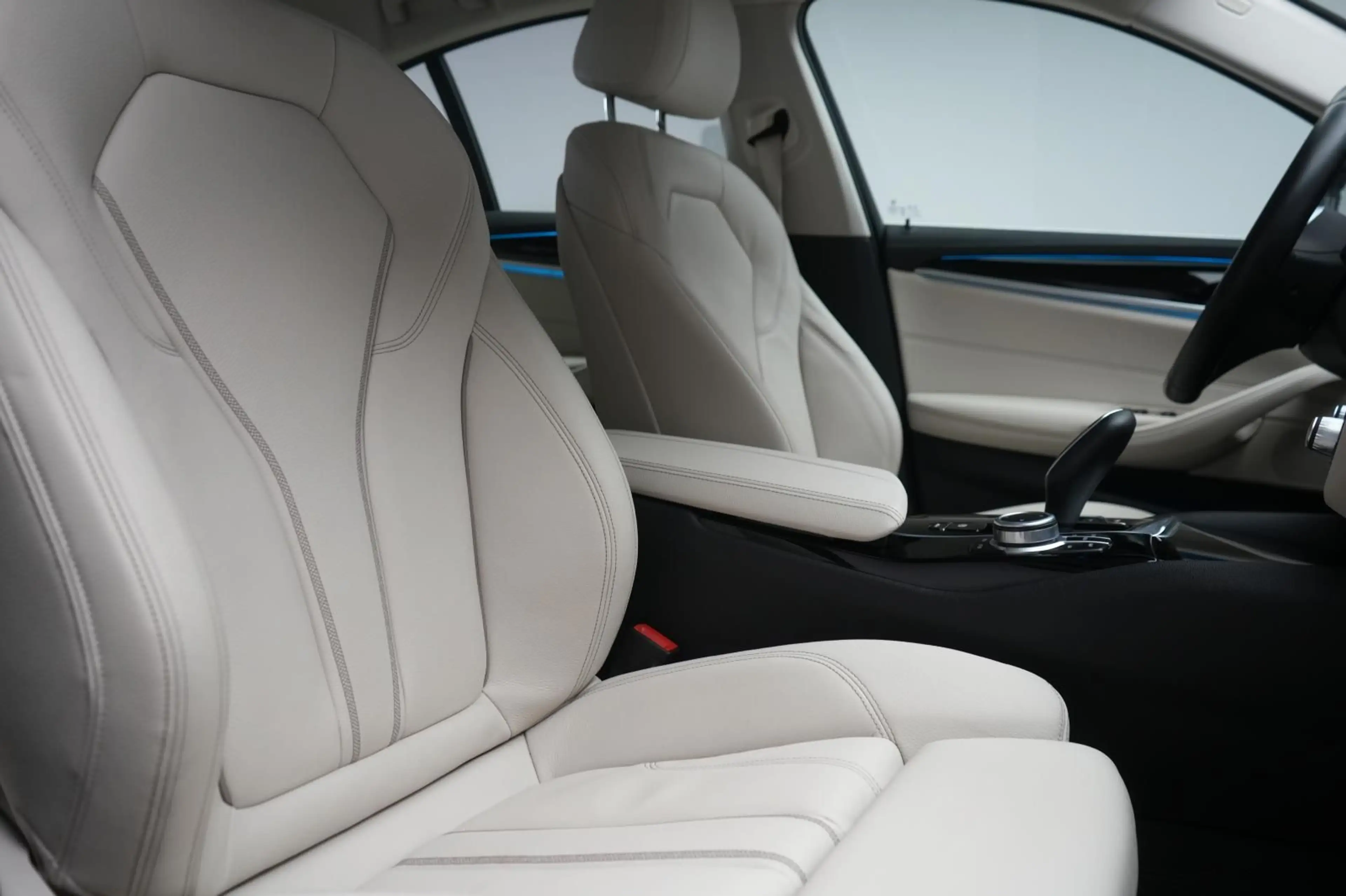 BMW 530 e M Sportlenkrad Leder/ACC/Virtual/CarPlay/ — photo 9