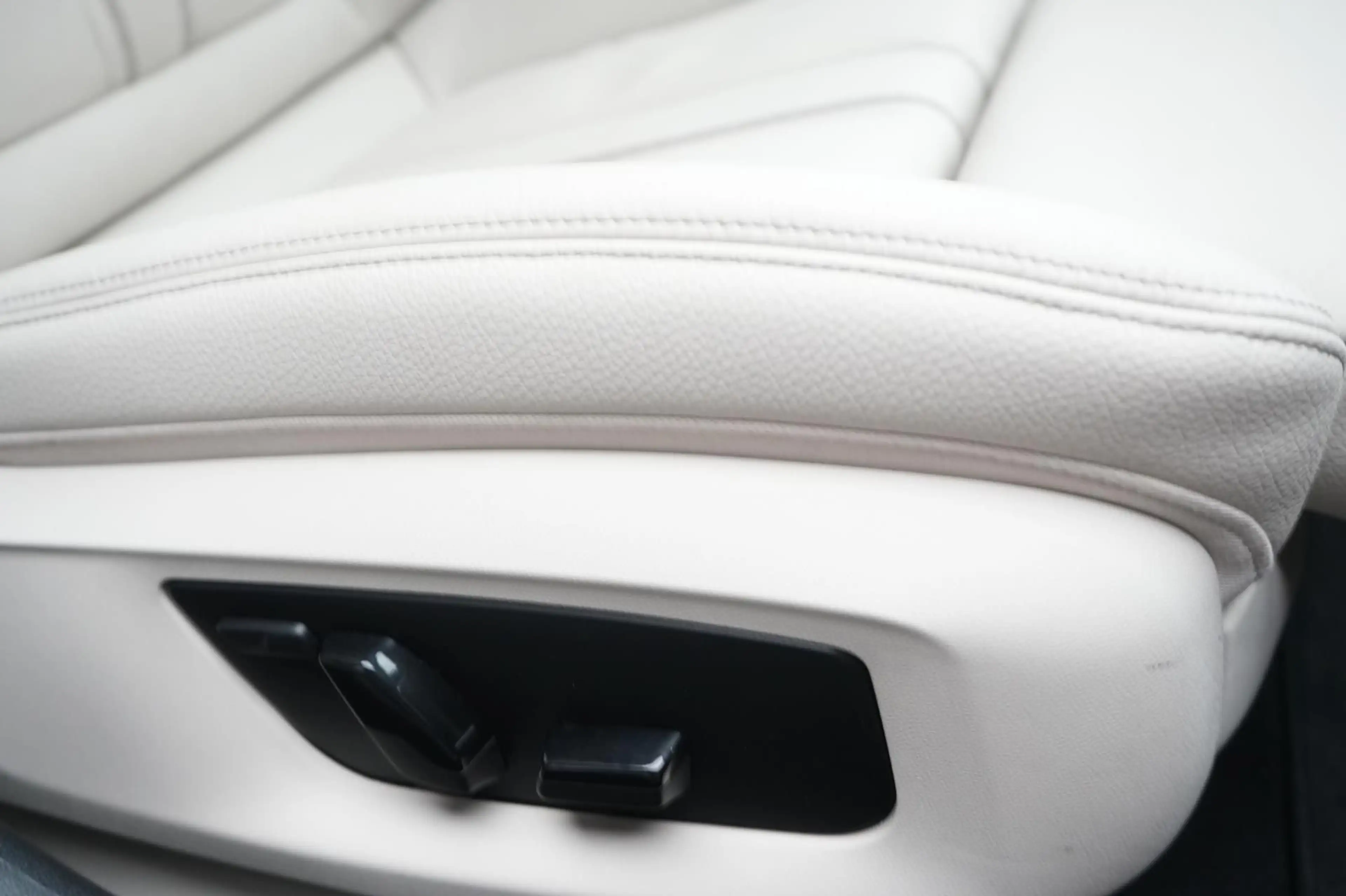 BMW 530 e M Sportlenkrad Leder/ACC/Virtual/CarPlay/ — photo 10