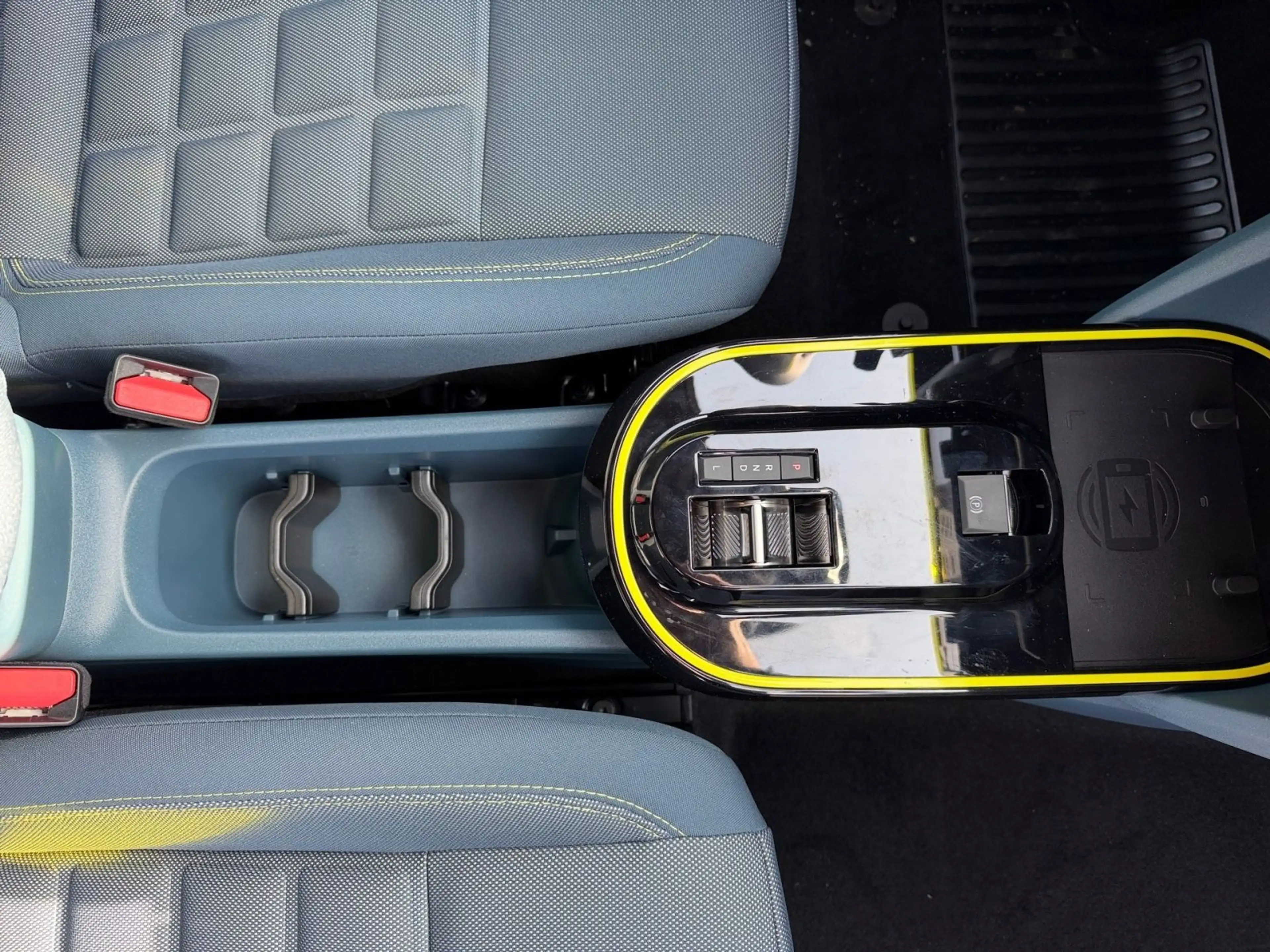 Fiat Panda 1.2 eDCT LA PRIMA Hybrid Winterpaket — photo 14