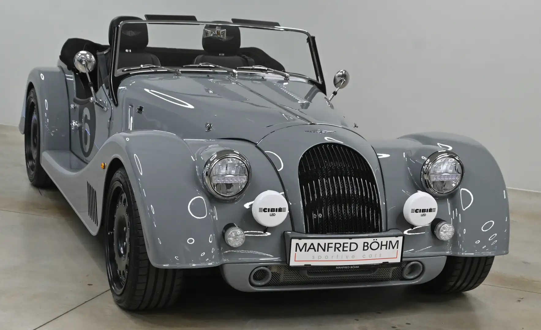 Morgan Plus Six Plus Six Grau - 2
