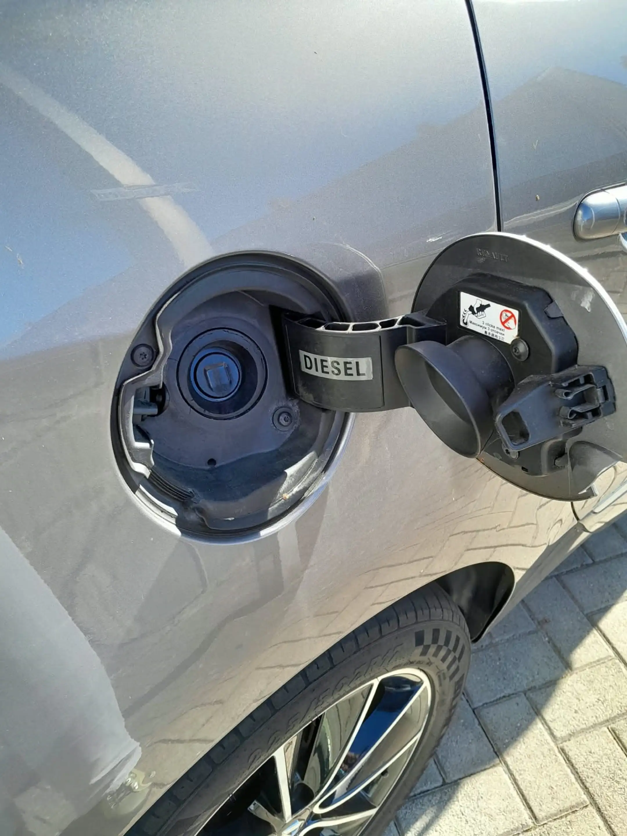 Renault Scenic Authentique 2.0dCi 150 FAP BOSE Edition Panoramada — photo 14