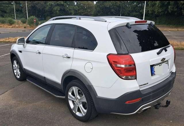 Imagine Chevrolet Captiva 2.2 D LTZ 4WD