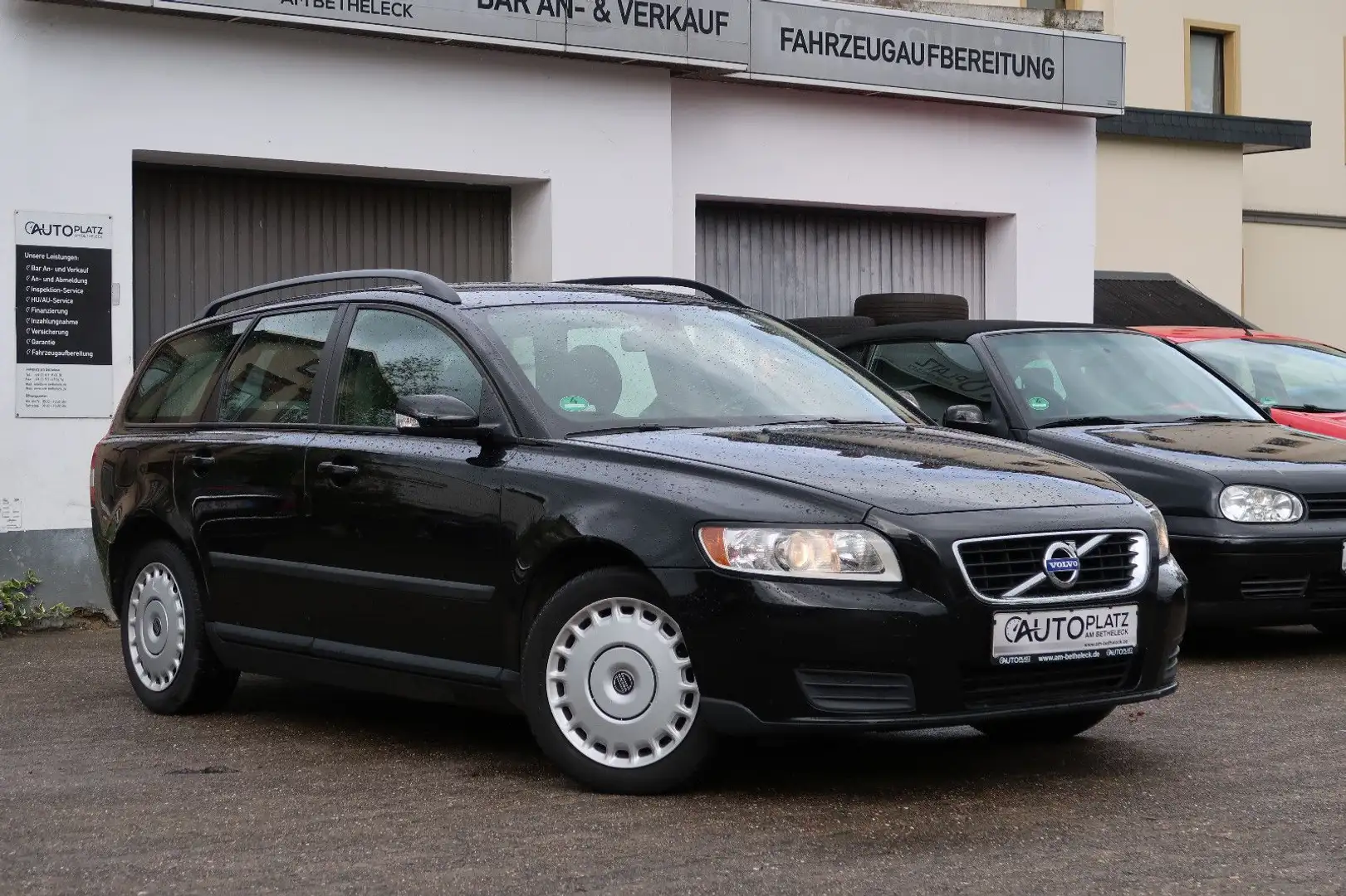 Volvo V50 Kombi 1.6 D *PDC *KLIMA *SITZHEIZUNG Czarny - 1