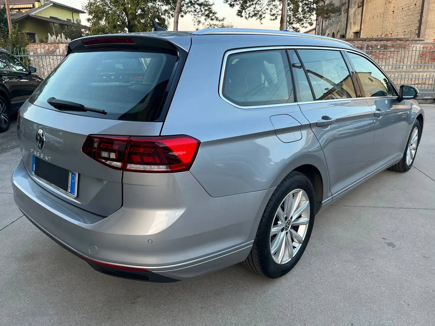 Volkswagen Passat Variant 2.0tdi Business 150cv MANUALE! TELECAMERA! KEYLES! Argento - 2