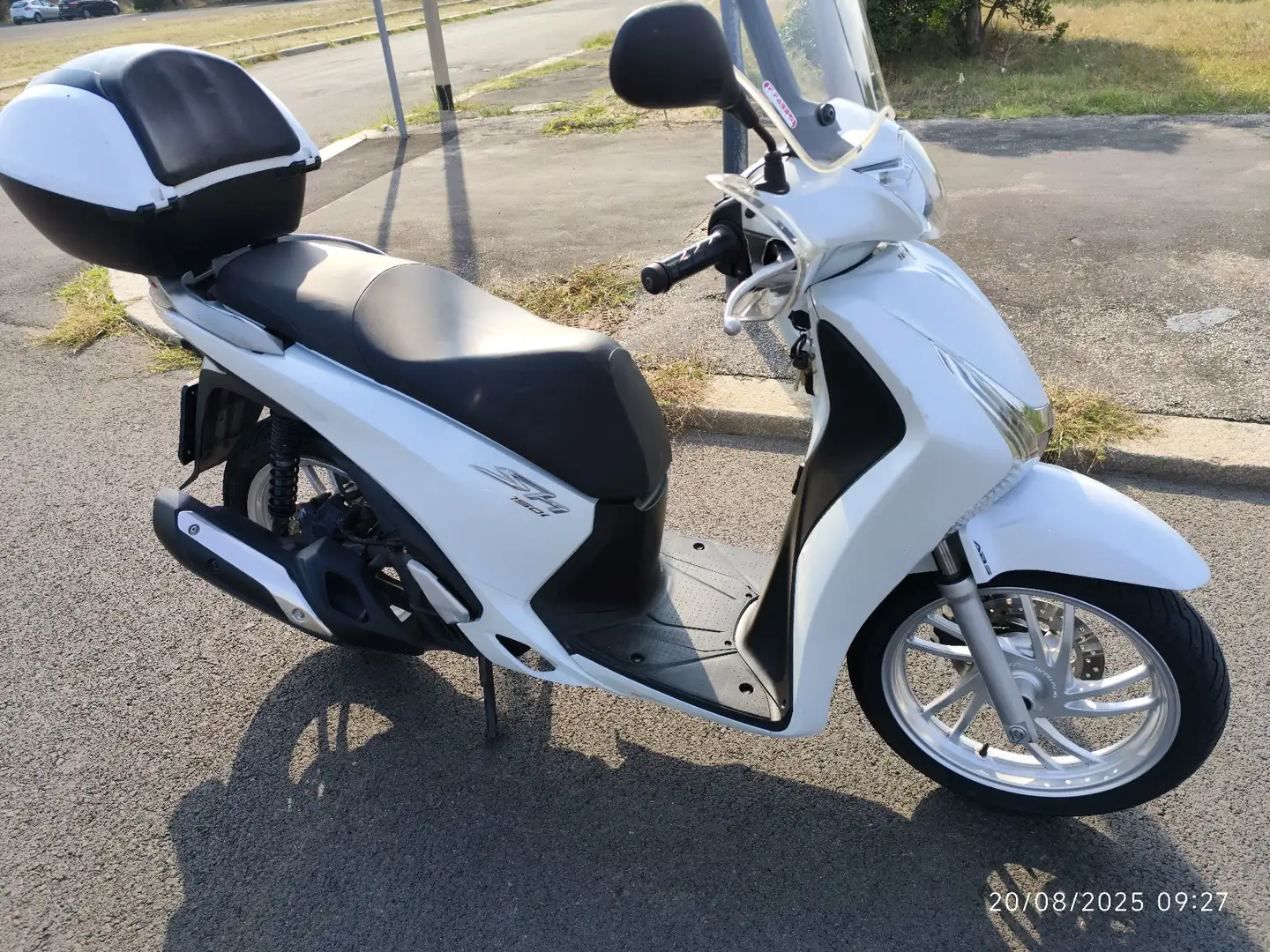 Honda SH 150i abs/start-stop Bílá - 2