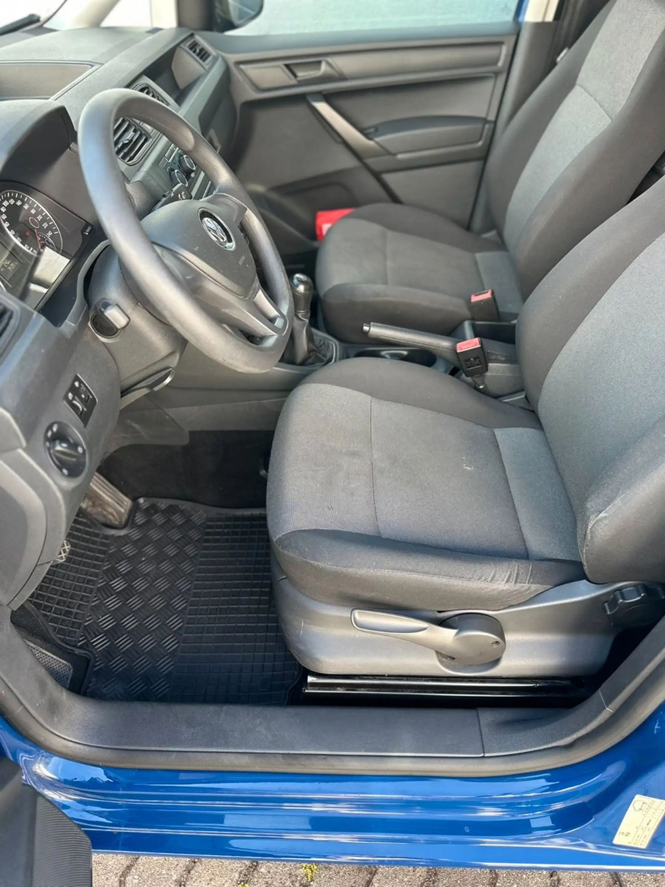 Volkswagen Caddy Kasten / MwSt. / Scheckheft / 1. Hand — photo 12