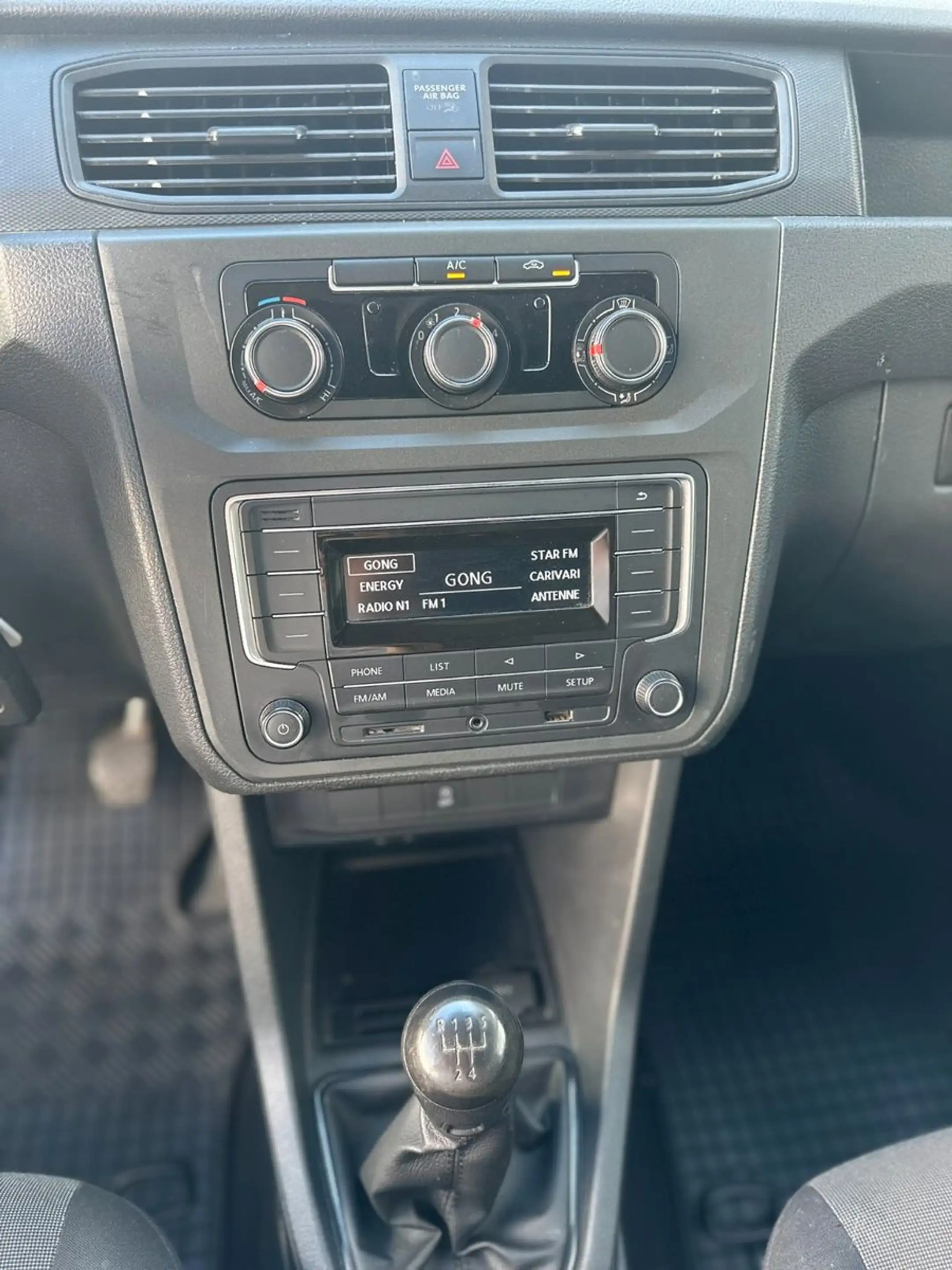 Volkswagen Caddy Kasten / MwSt. / Scheckheft / 1. Hand — photo 14