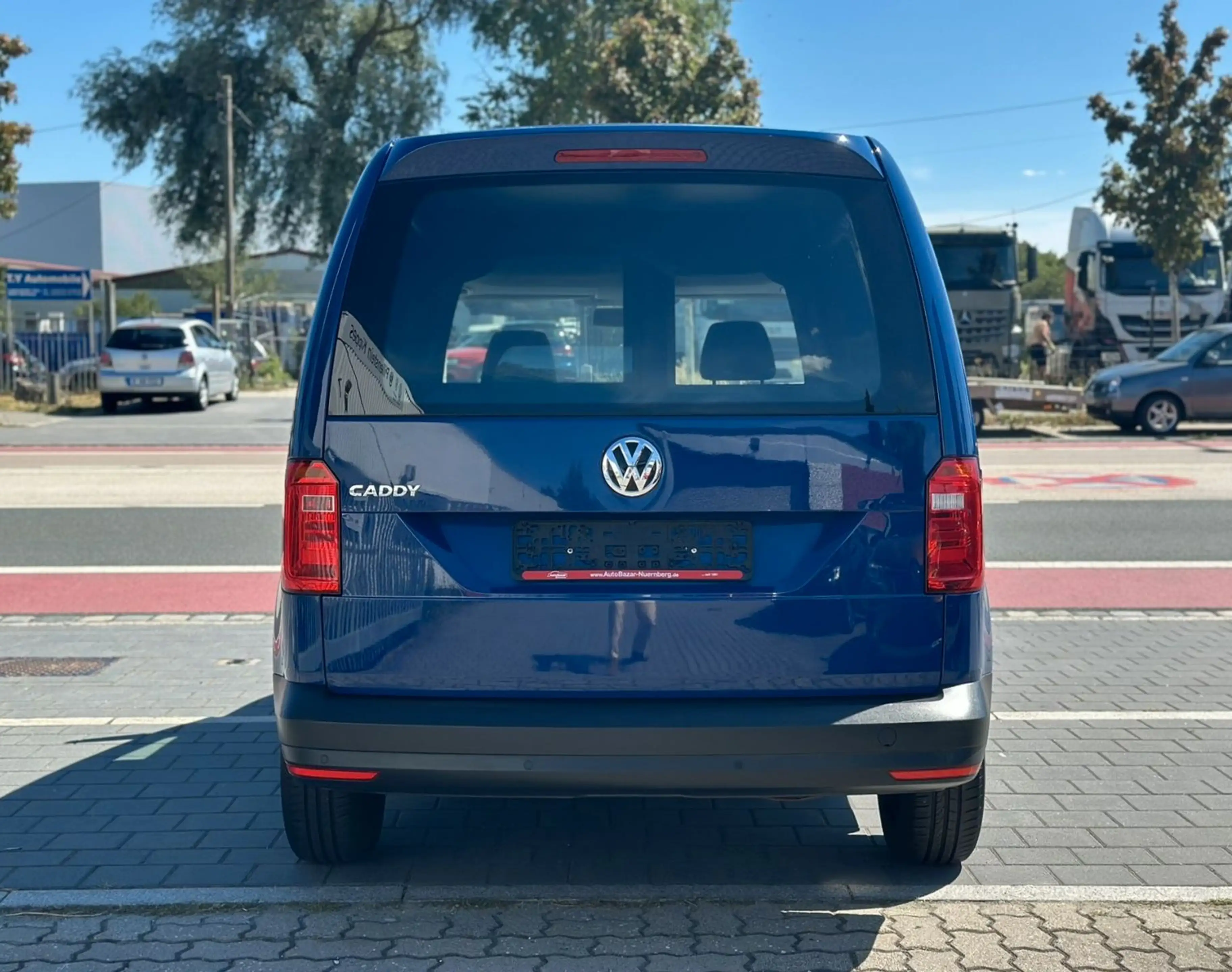 Volkswagen Caddy Kasten / MwSt. / Scheckheft / 1. Hand — photo 4