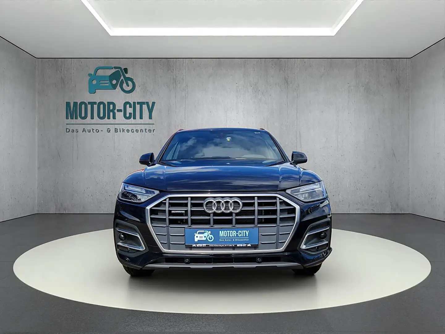 Audi Q5 50 TFSI e PHEV quattro Schwarz - 1