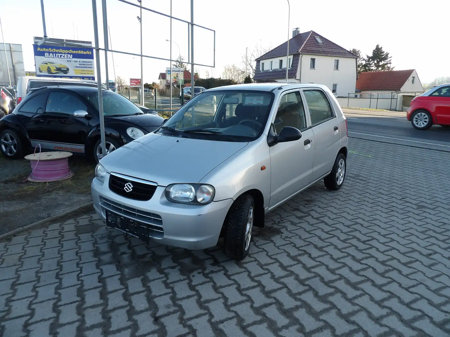 Suzuki Alto Automatik Radio HU AU Neu Silber - 1