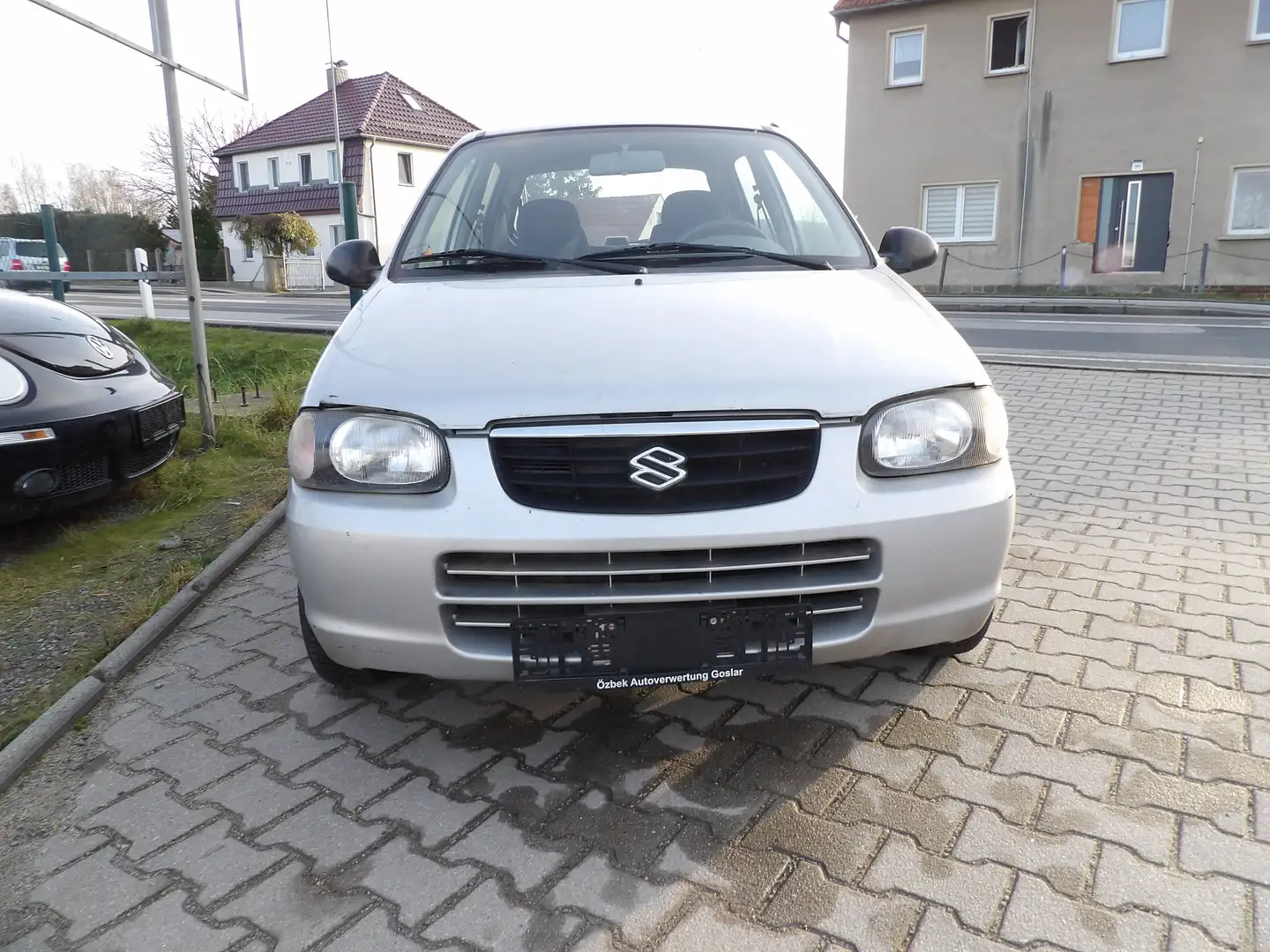 Suzuki Alto Basis Automatik Radio HU AU Neu srebrna - 2
