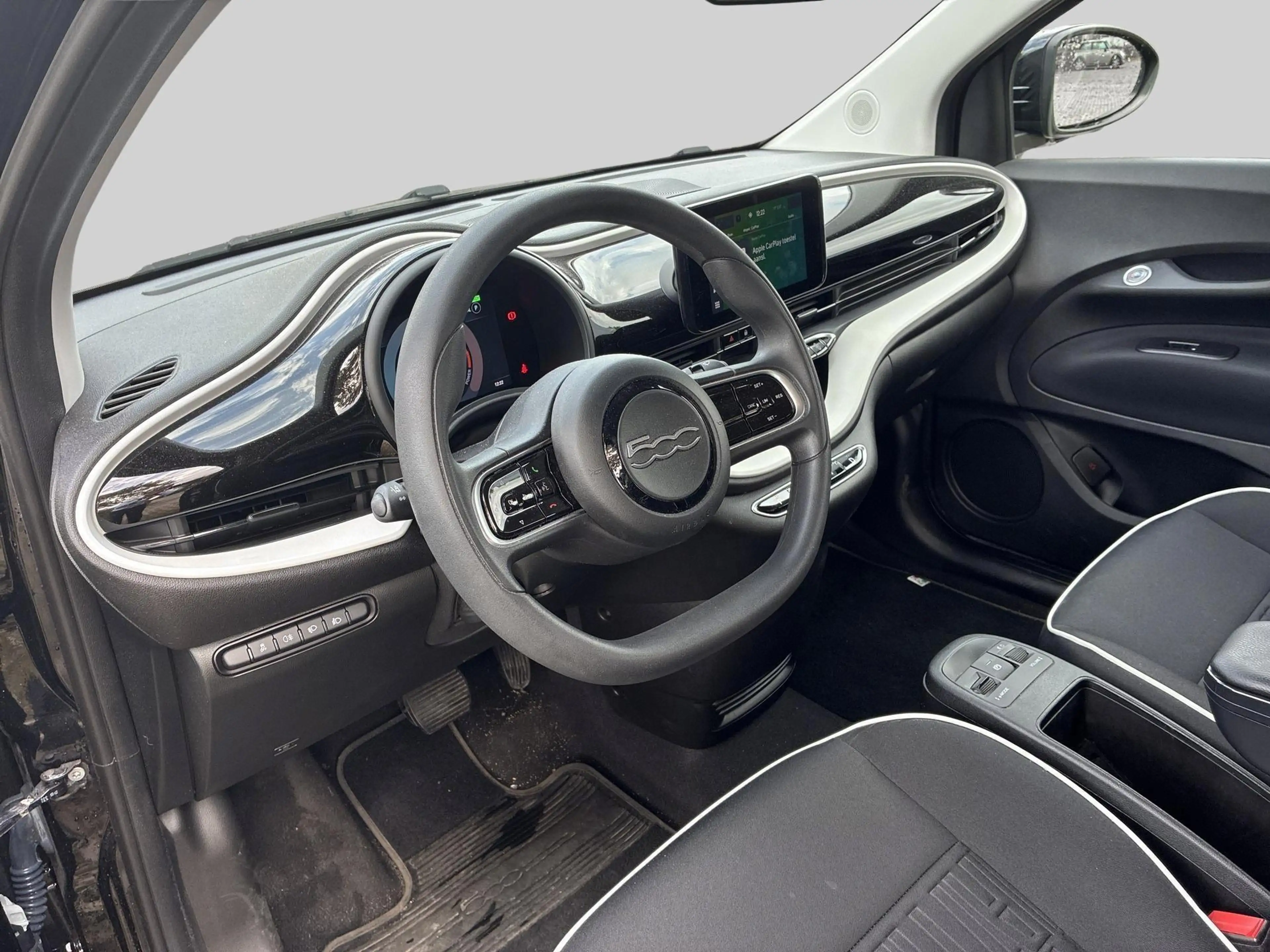 Fiat 500e 500e 24 kWh Pop — photo 9