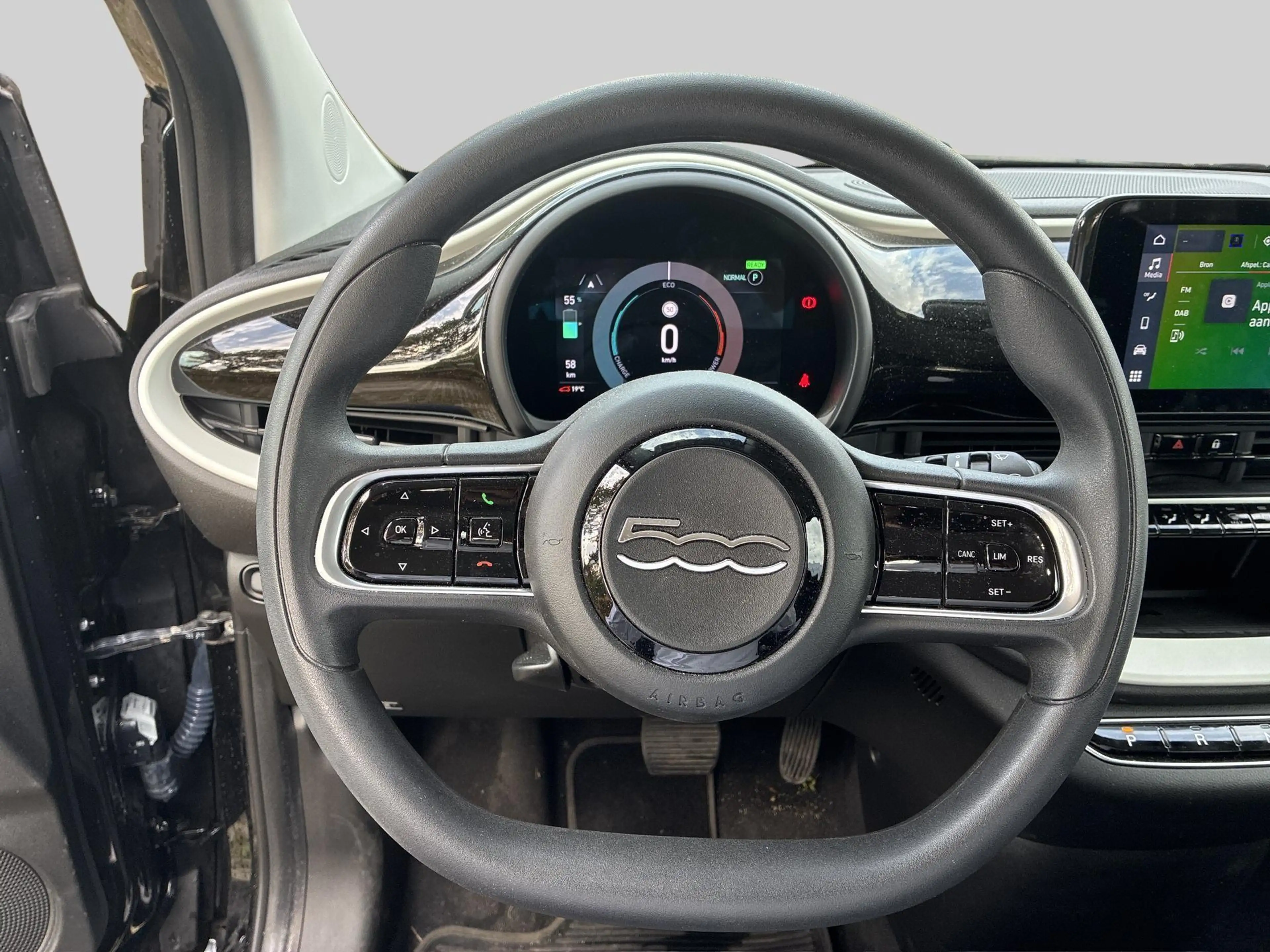 Fiat 500e 500e 24 kWh Pop — photo 10