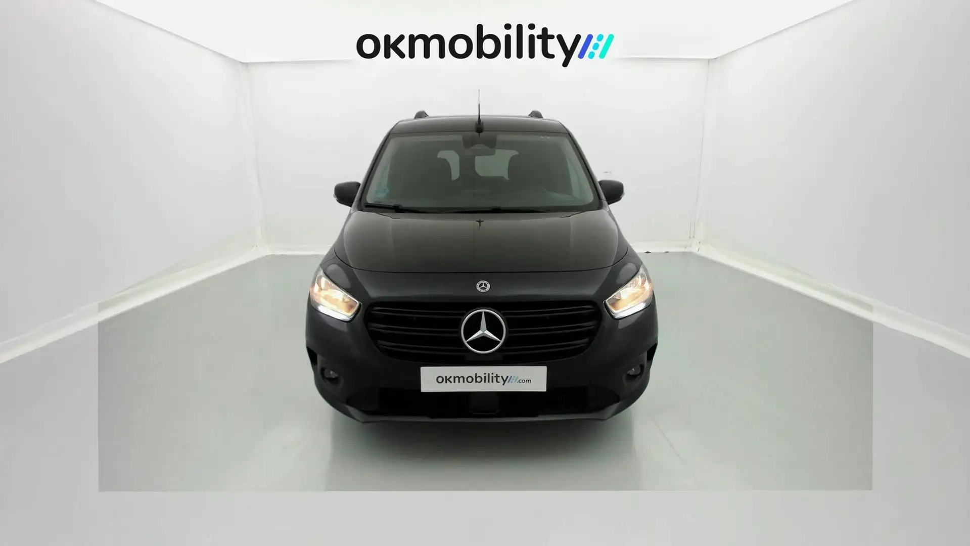 Mercedes-Benz Citan Tourer 110CDI Base Plateado - 2