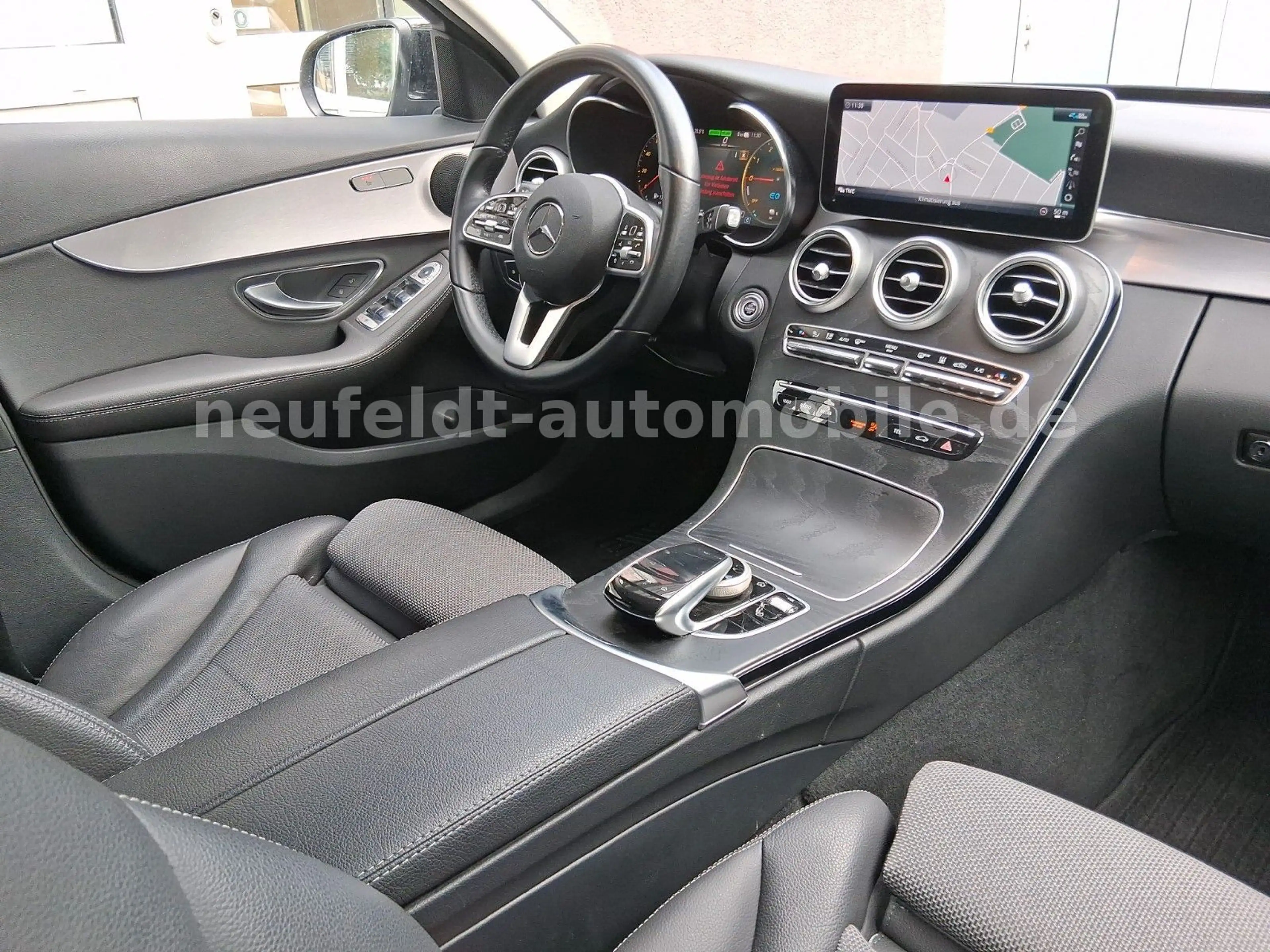 Mercedes-Benz C 300 T Widescreen Multibeam AHK — photo 13