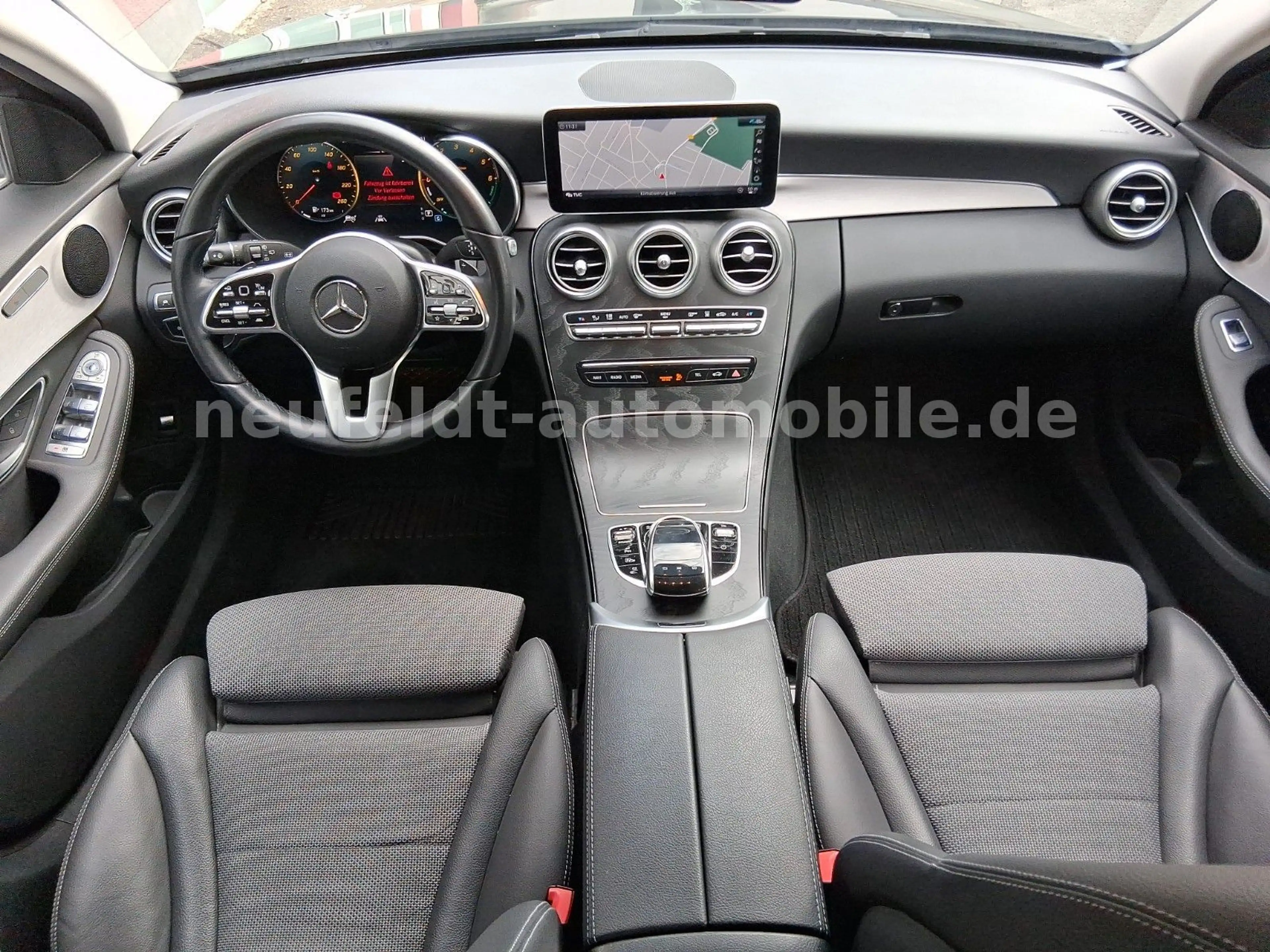 Mercedes-Benz C 300 T Widescreen Multibeam AHK — photo 12