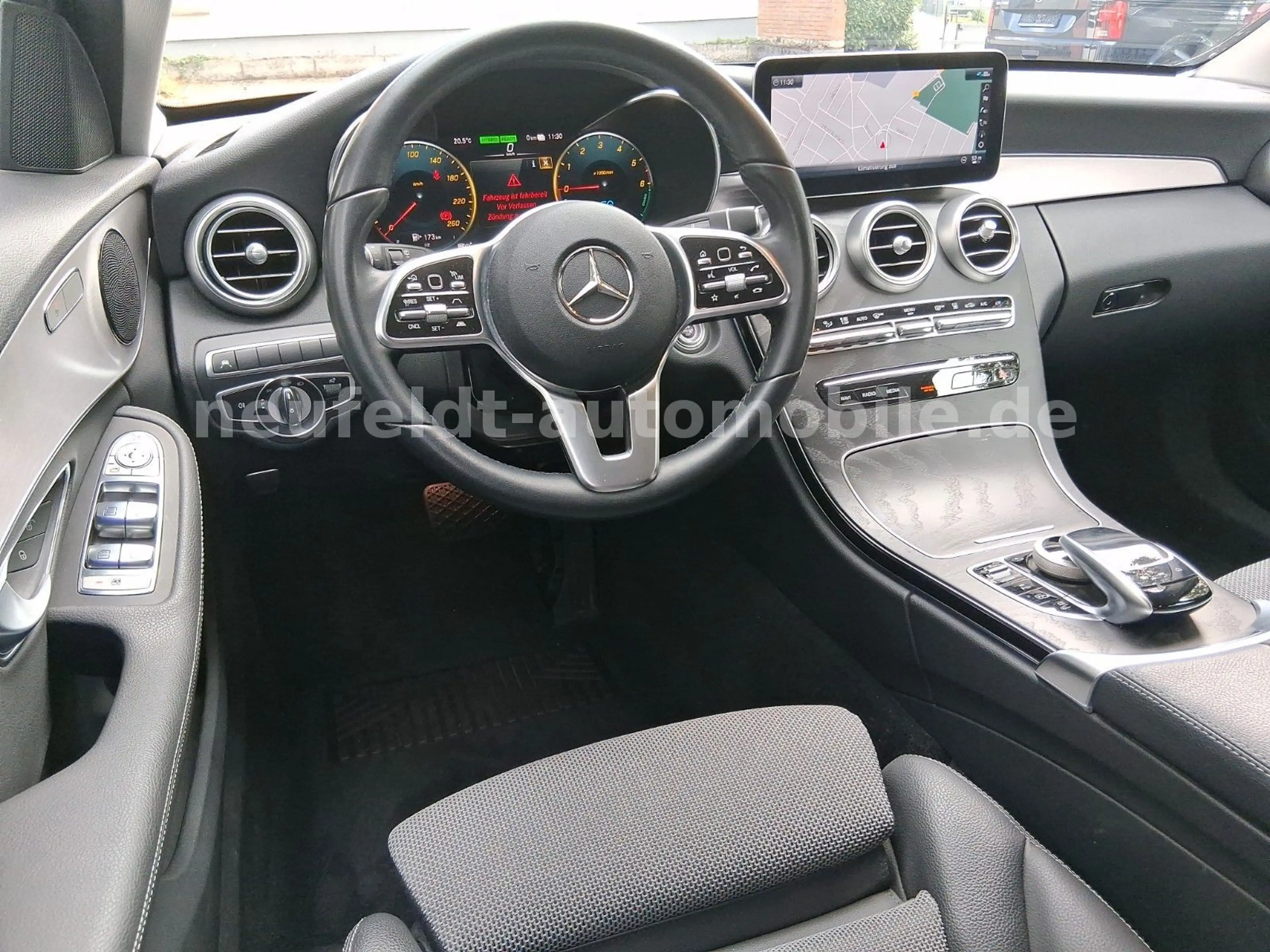 Mercedes-Benz C 300 T Widescreen Multibeam AHK — photo 11