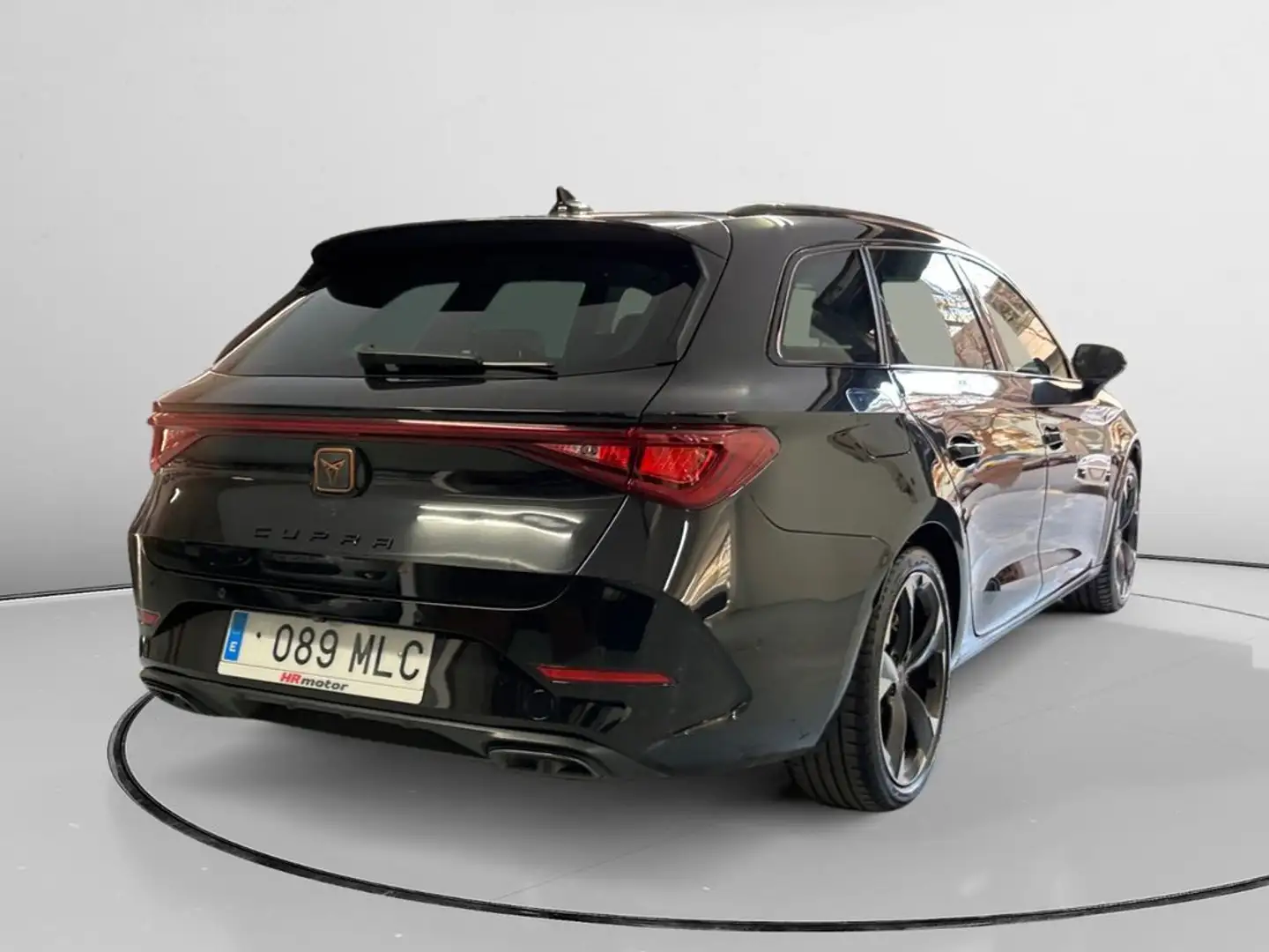 CUPRA 1.5 eTSI Чёрный - 2