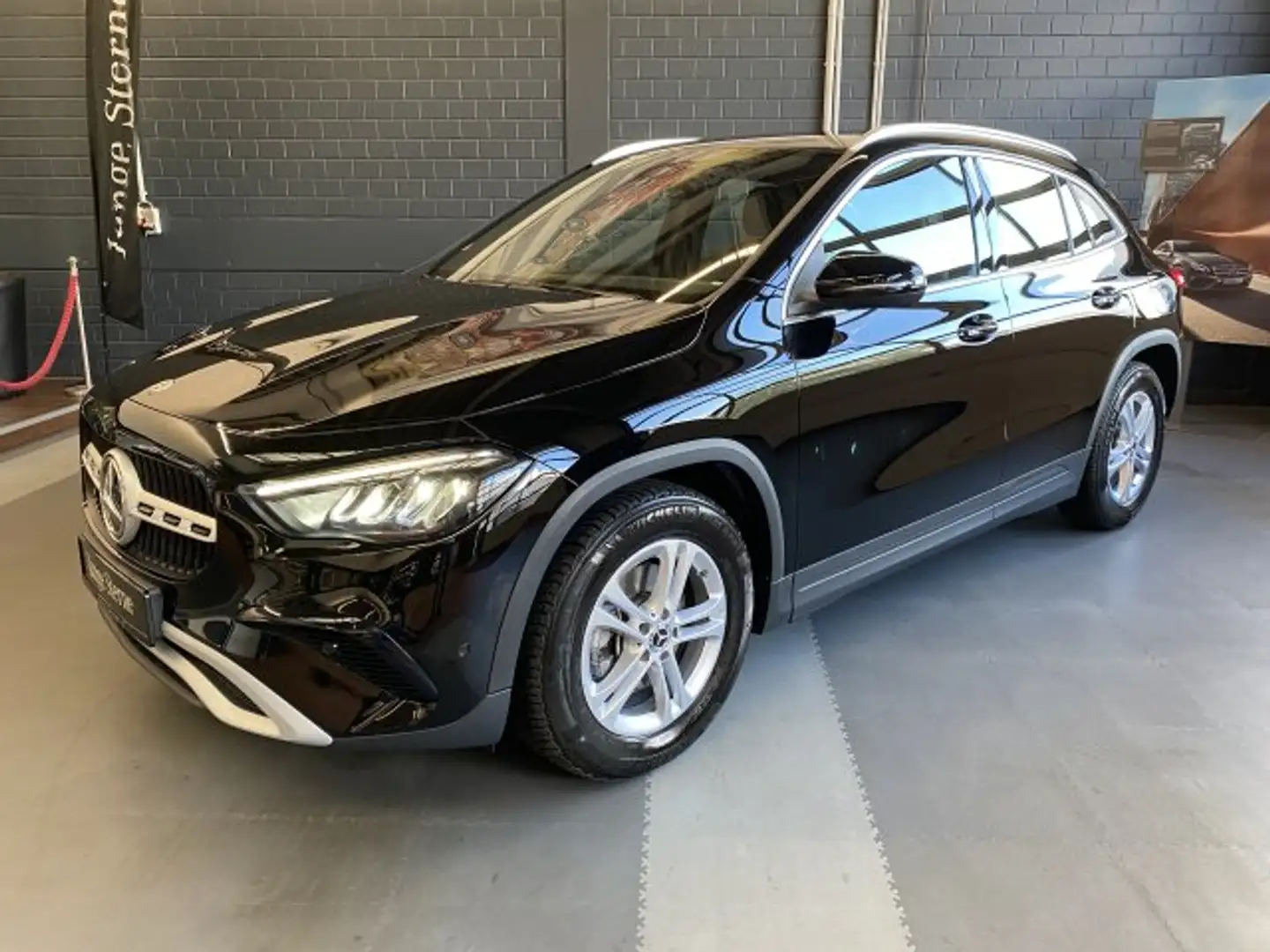 Mercedes-Benz GLA 200 GLA 200 Progressive Adv. LED MBUX Kamera Sitzh. Nero - 2