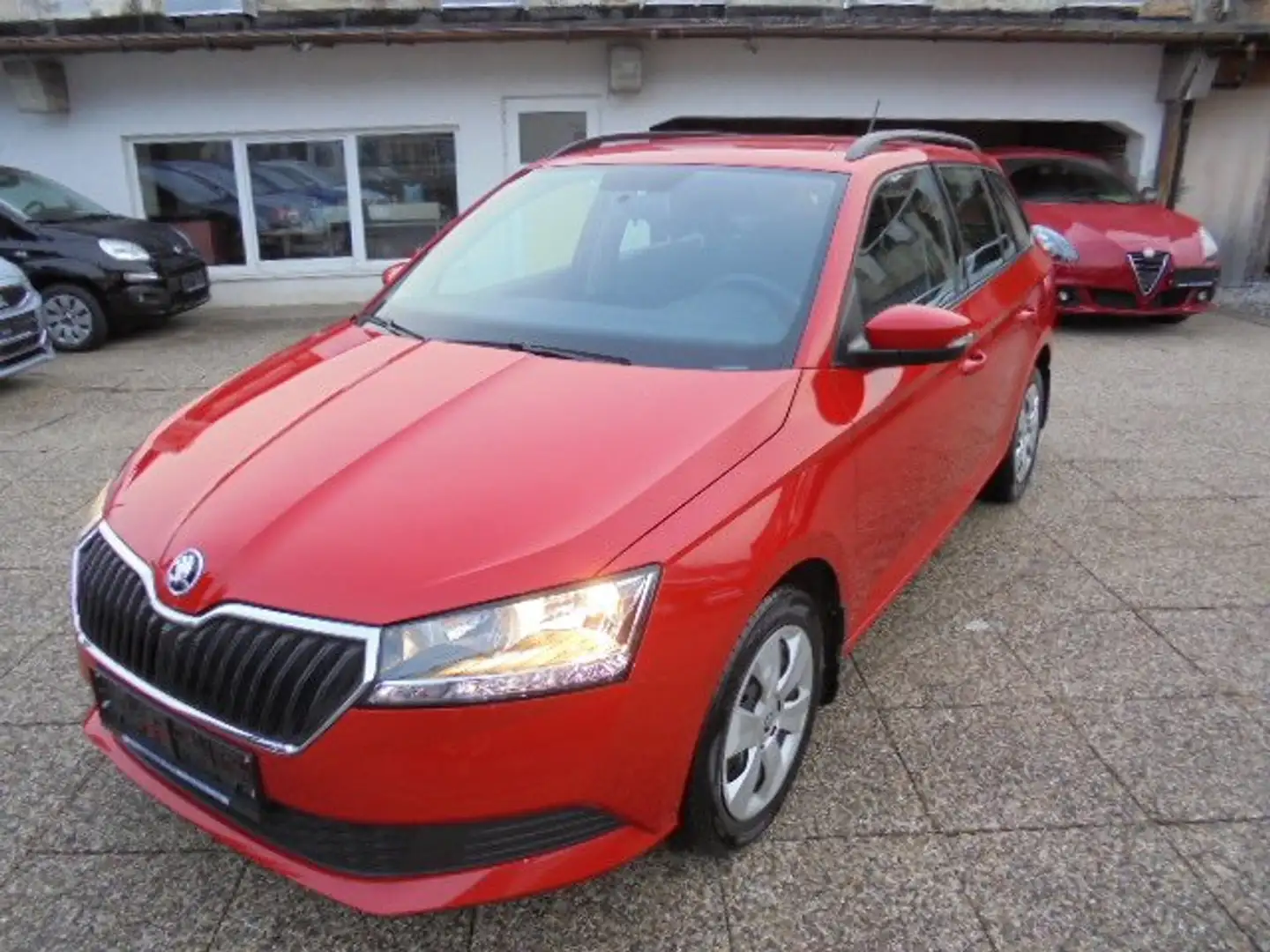 Skoda Fabia Fabia Combi Active 1,0 TSI Active Rot - 1