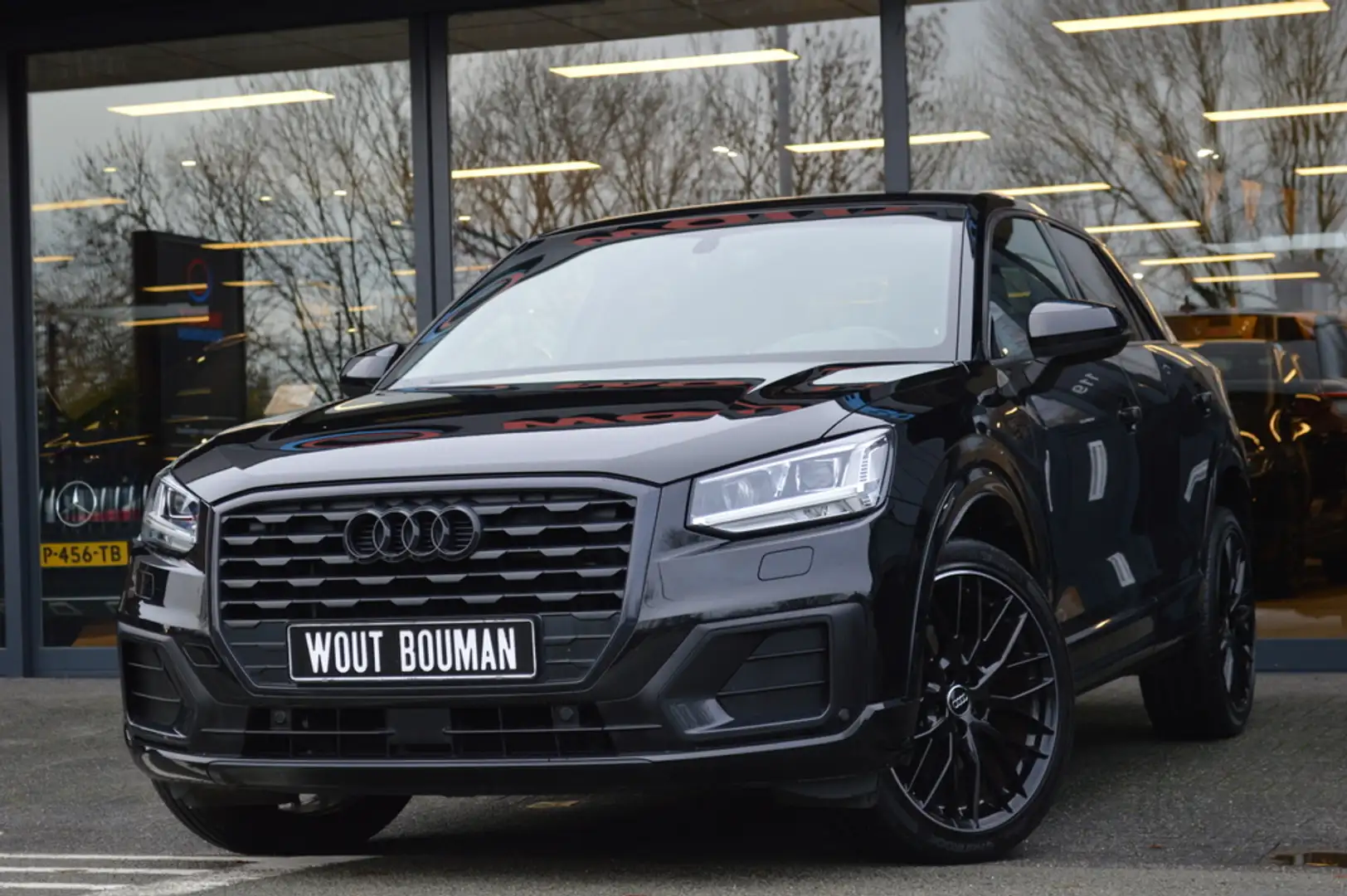 Audi Q2 35 TFSI Sport Aut. Led Leder Camera CarPlay Pdc crna - 1