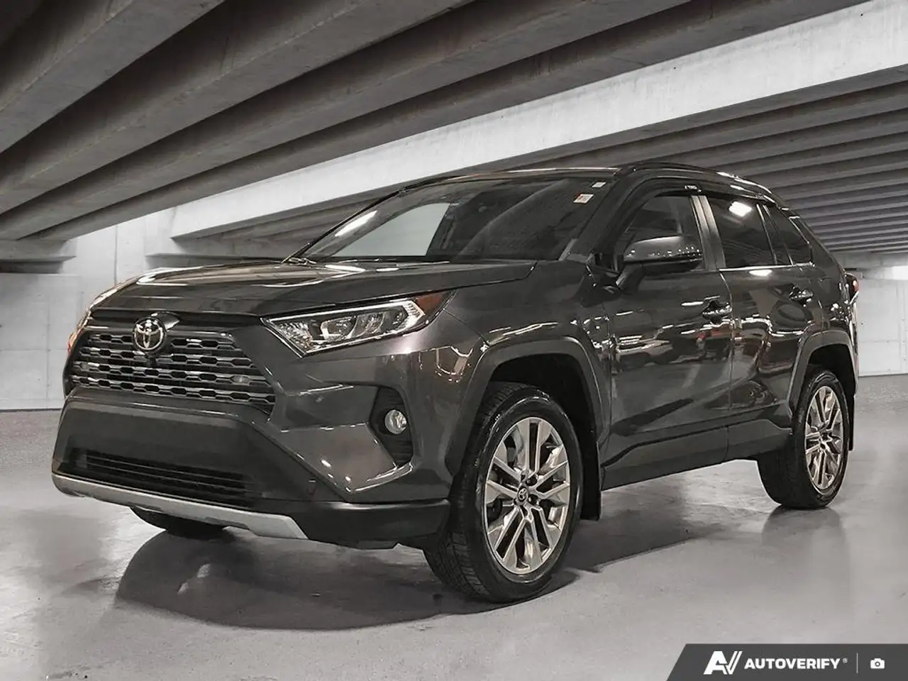Toyota RAV 4 снимка Toyota RAV 4