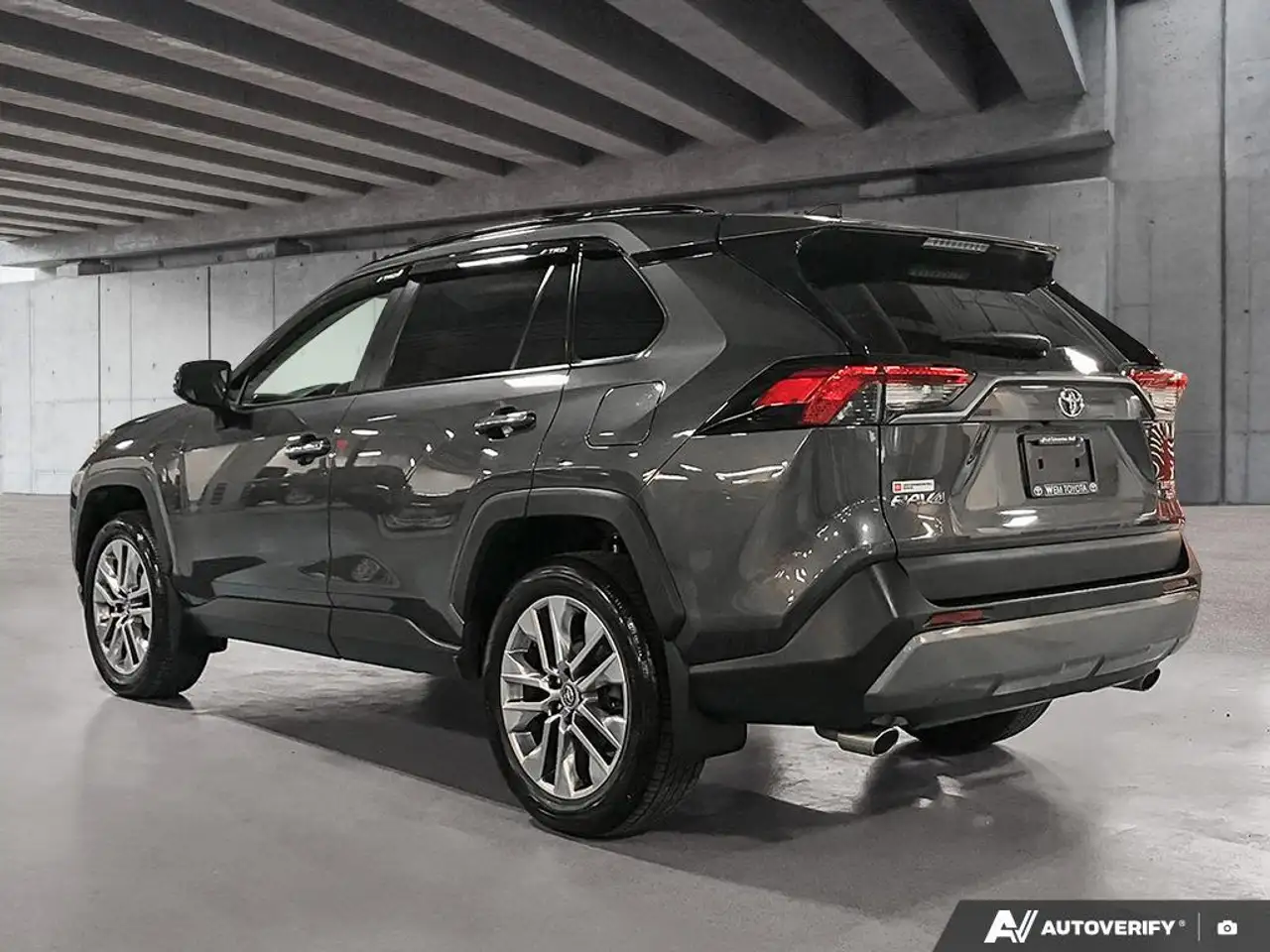 Toyota RAV 4 снимка Toyota RAV 4