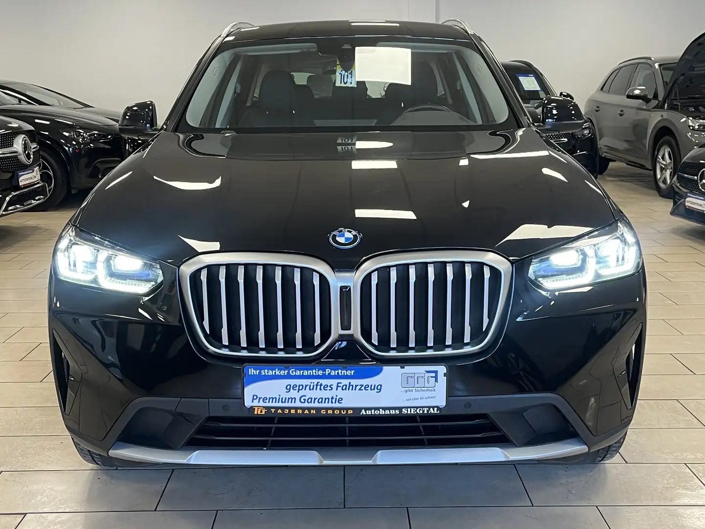 BMW X3 xDrive 30 e AHK LED Navi dig.Cockpit Leder Noir - 2