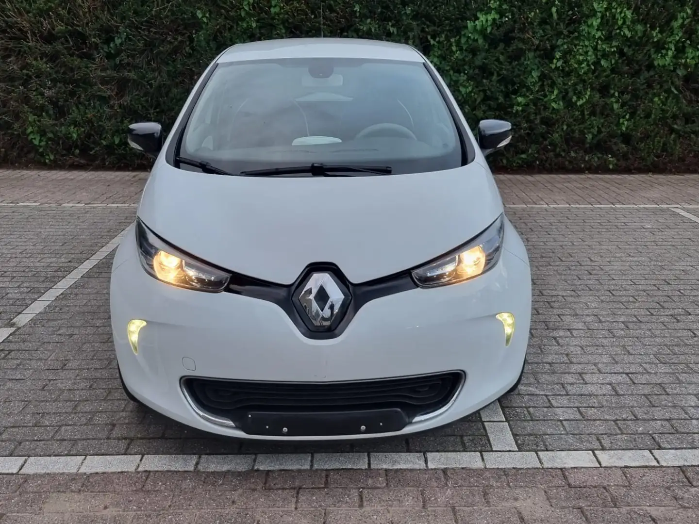Renault ZOE 43 kWh R110 Carsharing E.V.50 B-buy Blanc - 1