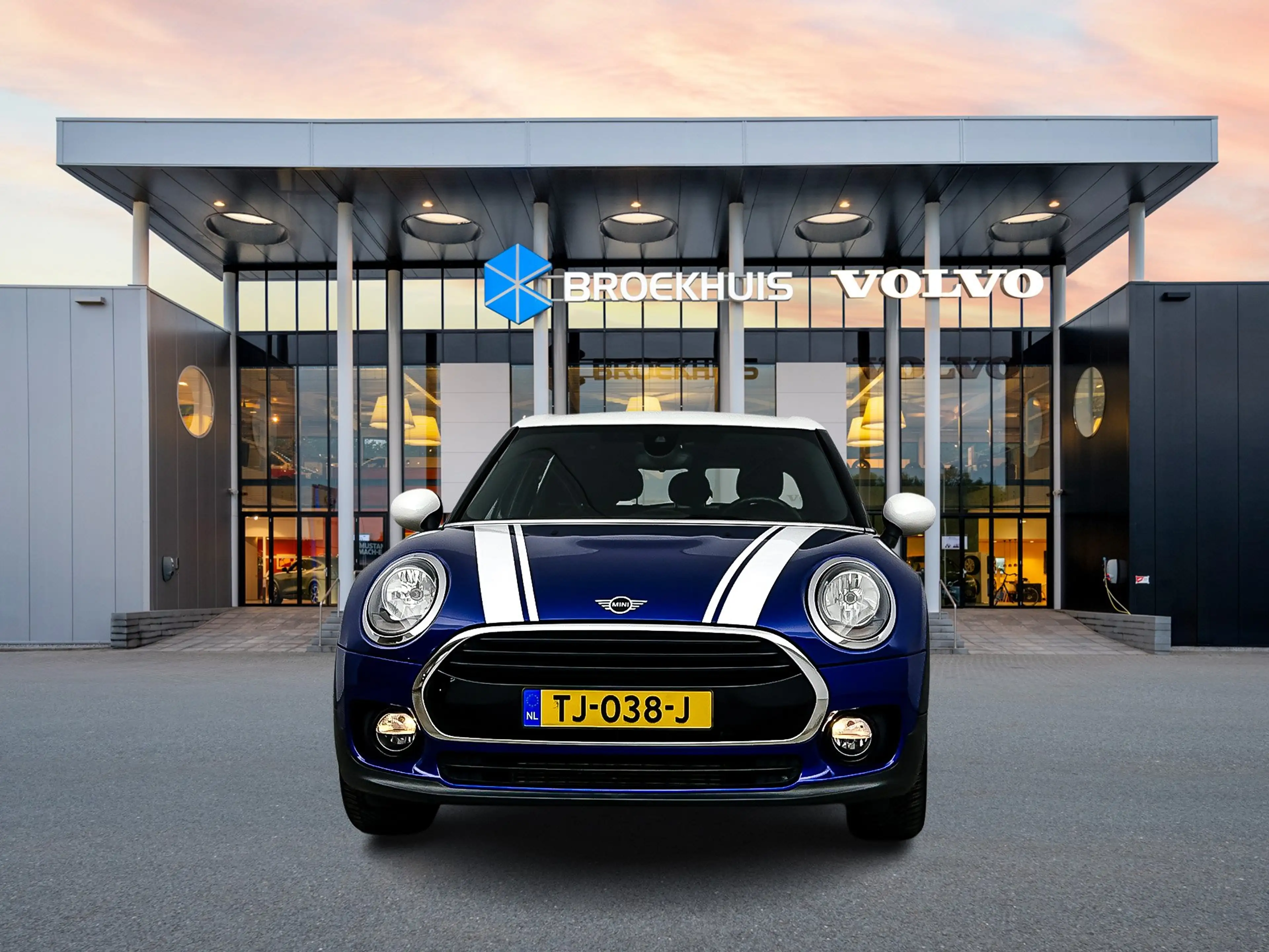 MINI Cooper Clubman A/T Business Edition | 17" Allseason | Afneembare — photo 5