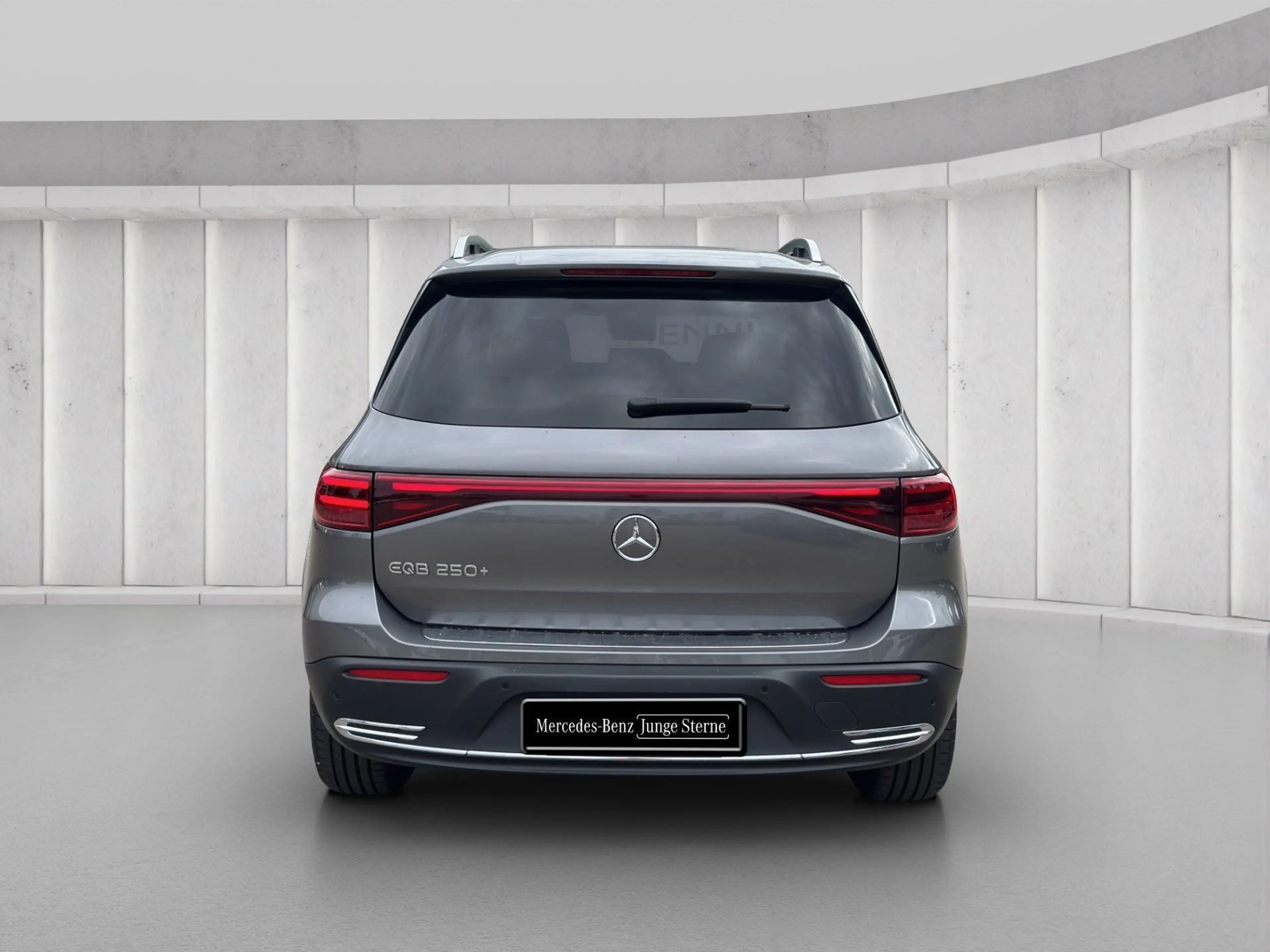 Mercedes-Benz EQB 250 Progressive Panorama Totwinkel 19"AMG — photo 4