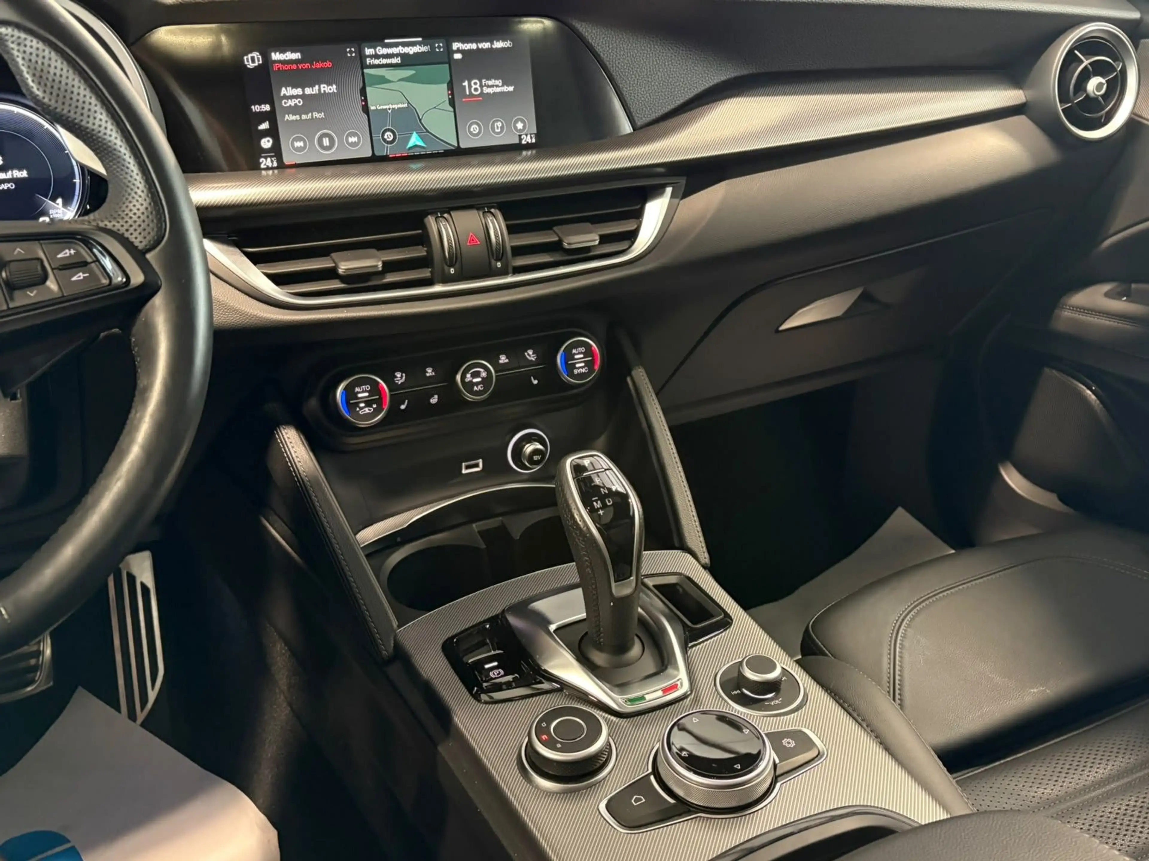 Alfa Romeo Stelvio Veloce Q4 MATRIX+PANO+MEMO+ACC+LHZ/SHZ — photo 11