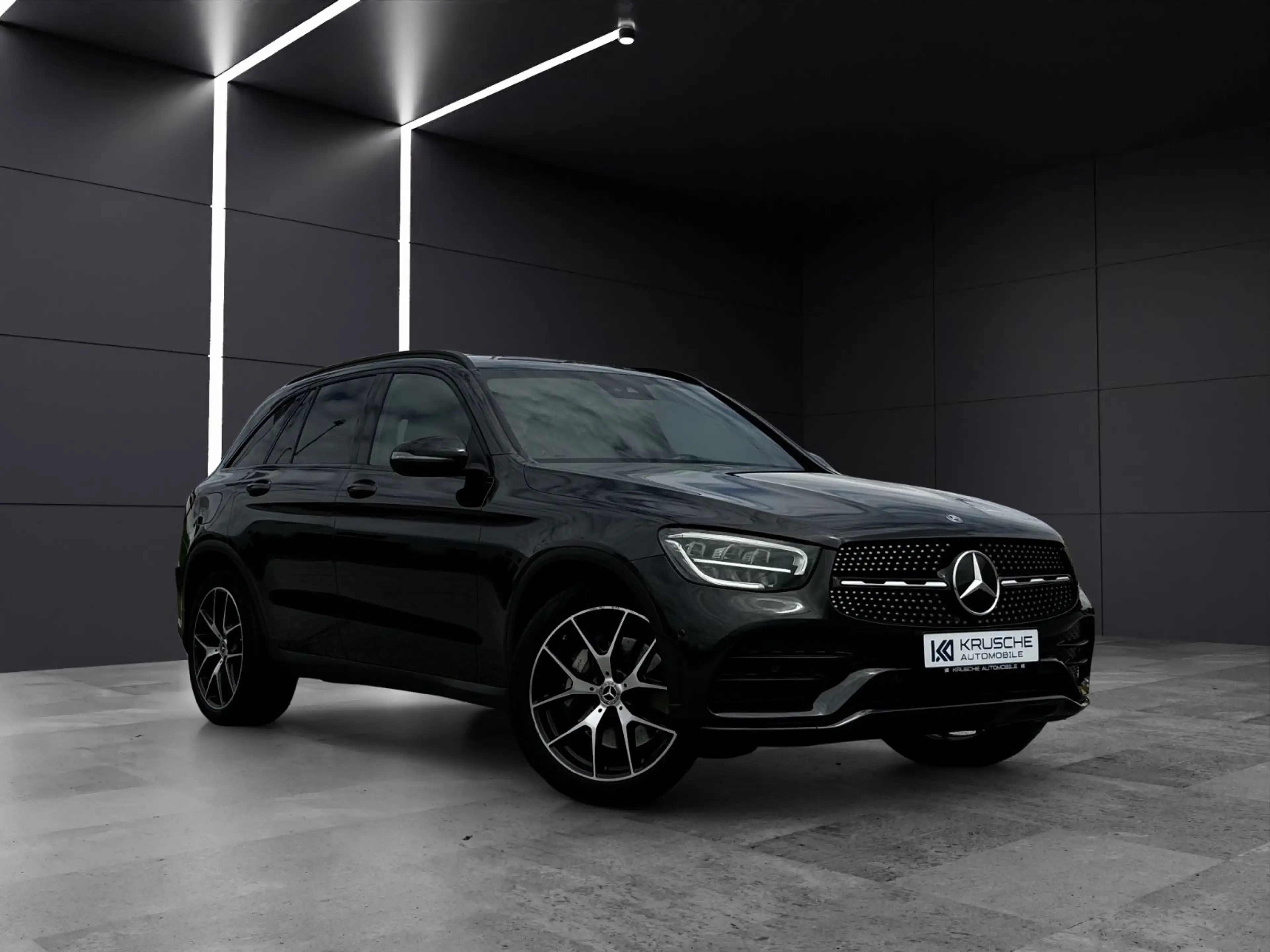 Mercedes-Benz GLC 200 4Matic AMG Line+Night+SHZ+RFK+20 Zoll — photo 7