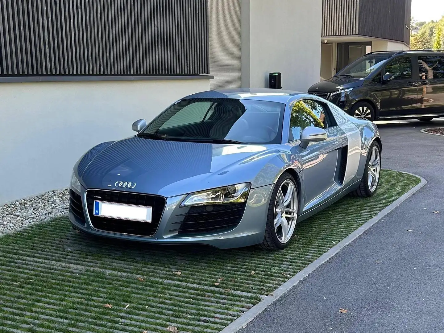 Audi R8 R8 Coupé 4,2 quattro R tronic Blau - 1