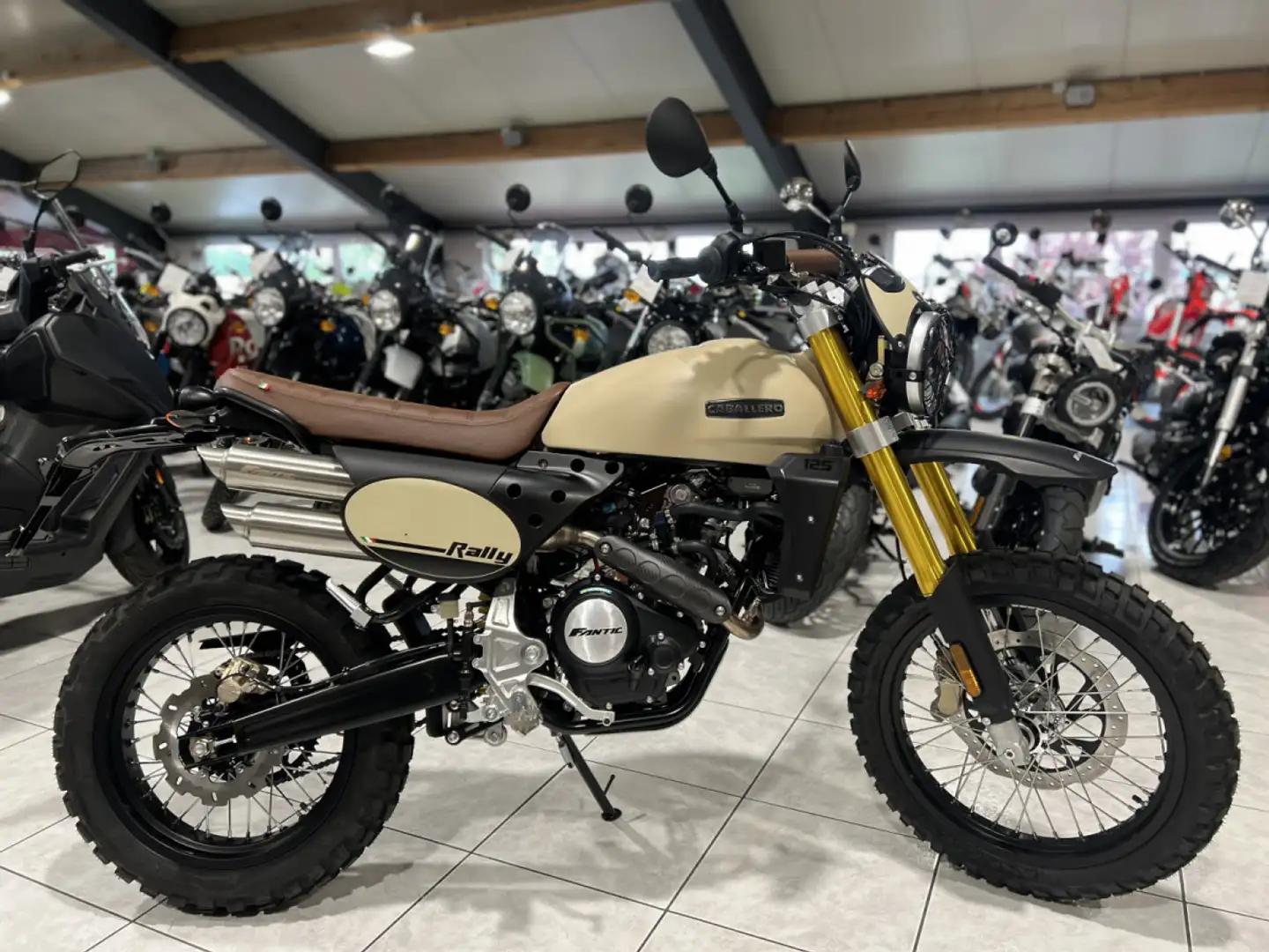 Fantic Caballero 125 RALLY Bej - 1