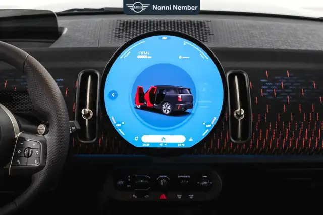 Mini Countryman view 12