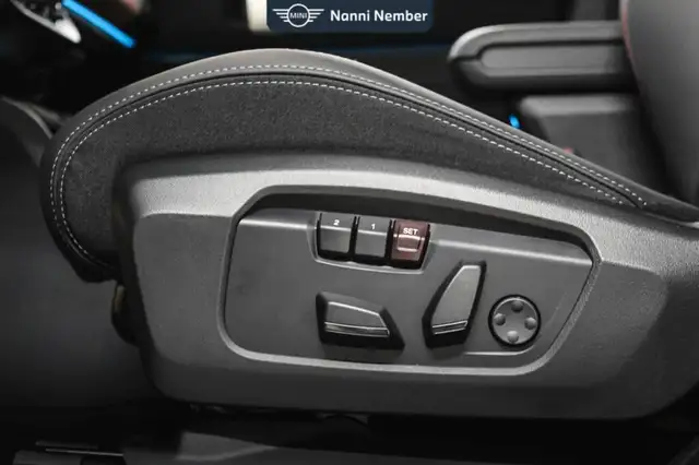 Mini Countryman view 15